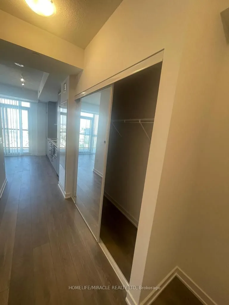 38 Honeycrisp Crescent, #1617