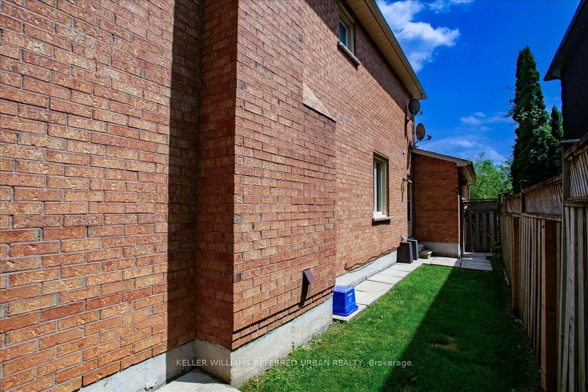 32 Nelson Circle