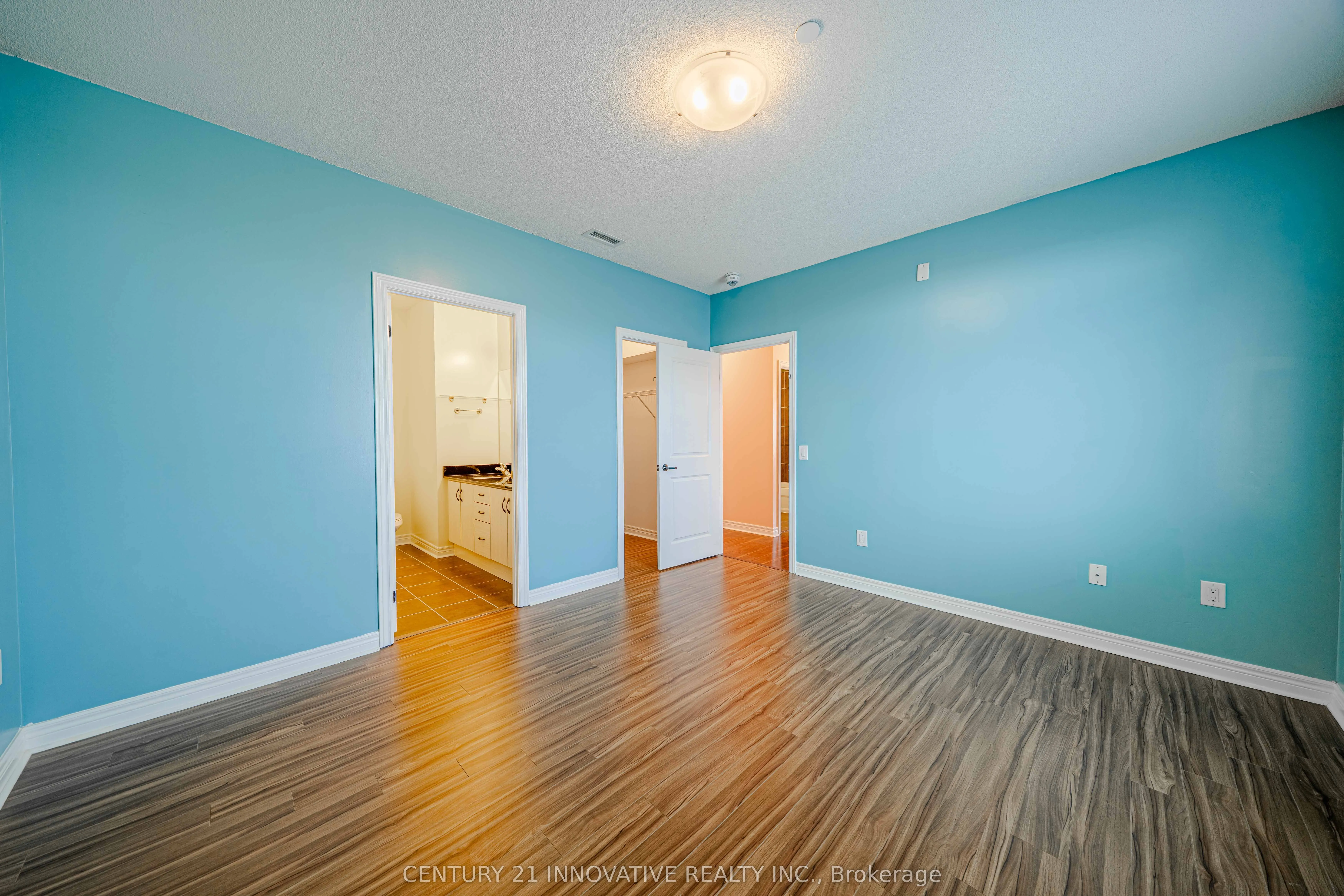 7325 Markham Road, #806