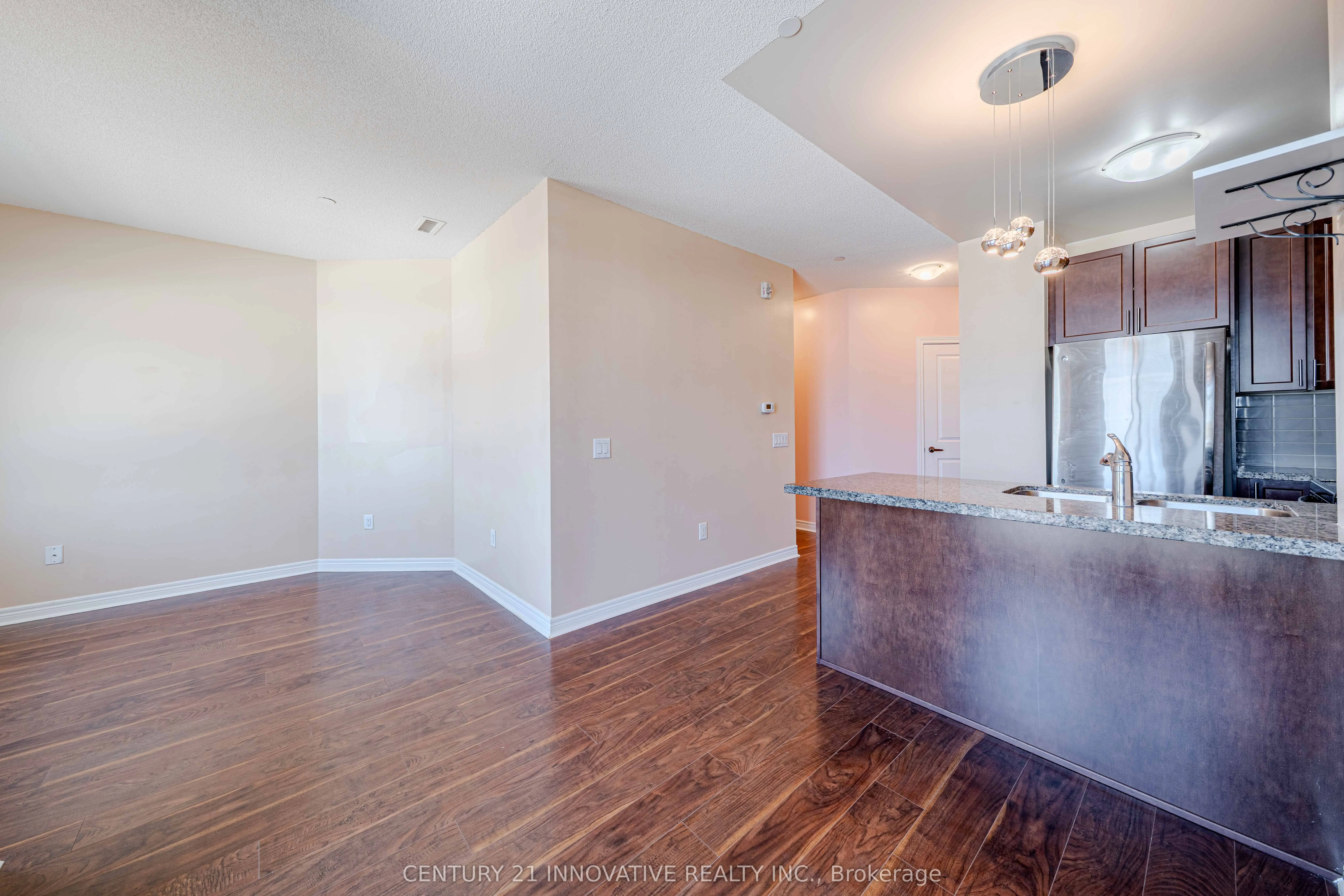 7325 Markham Road, #806