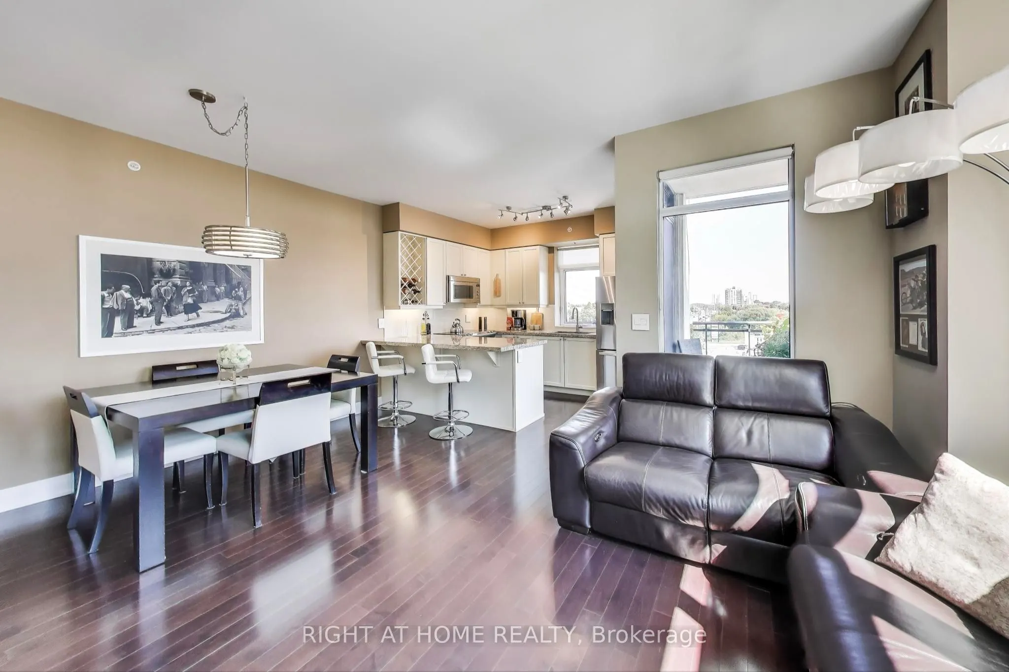 12 Woodstream Boulevard, #317