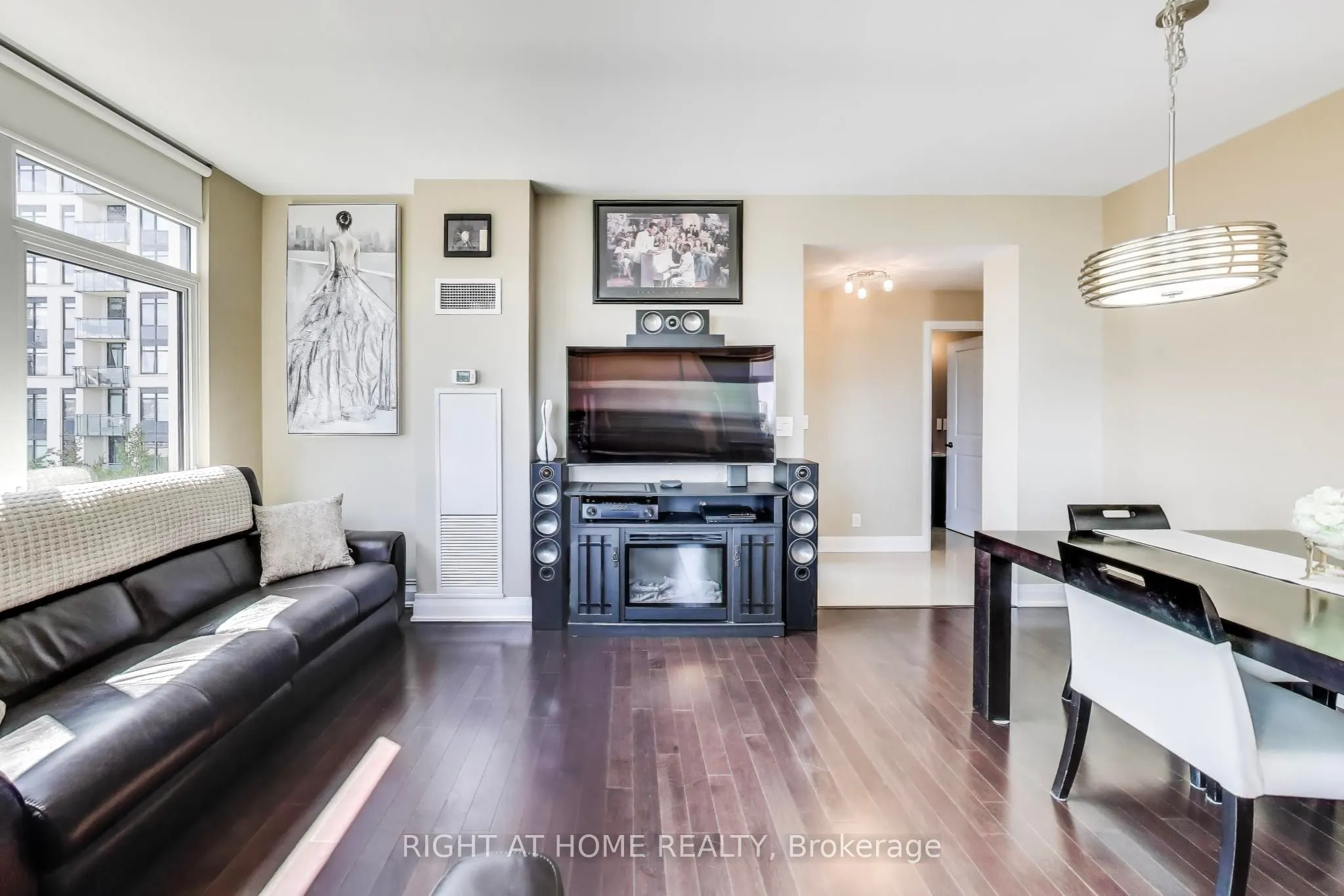 12 Woodstream Boulevard, #317