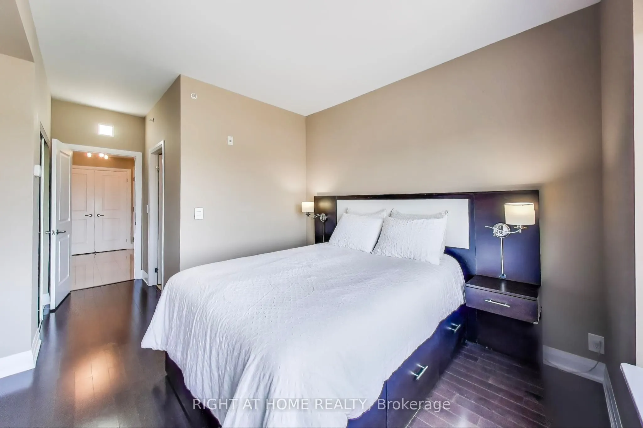 12 Woodstream Boulevard, #317