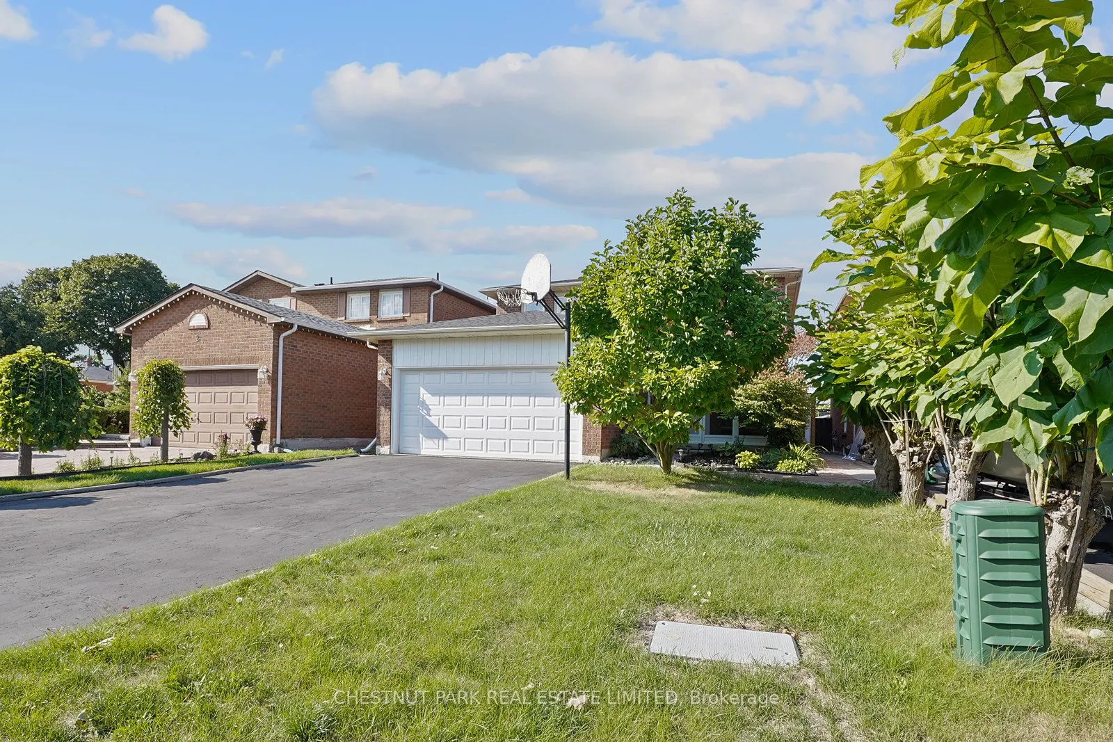 4 Glouster Court