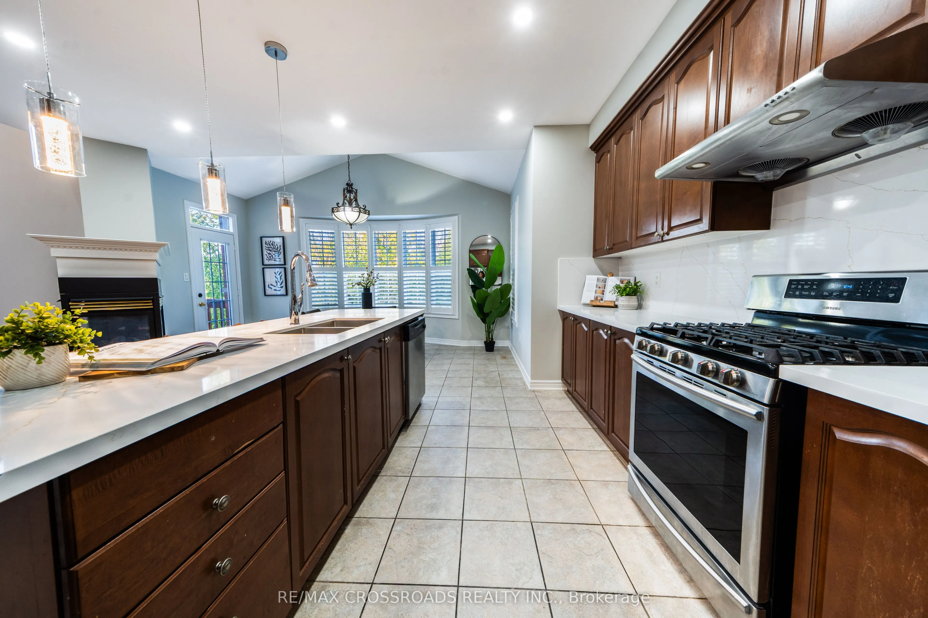 213 Riverwalk Drive