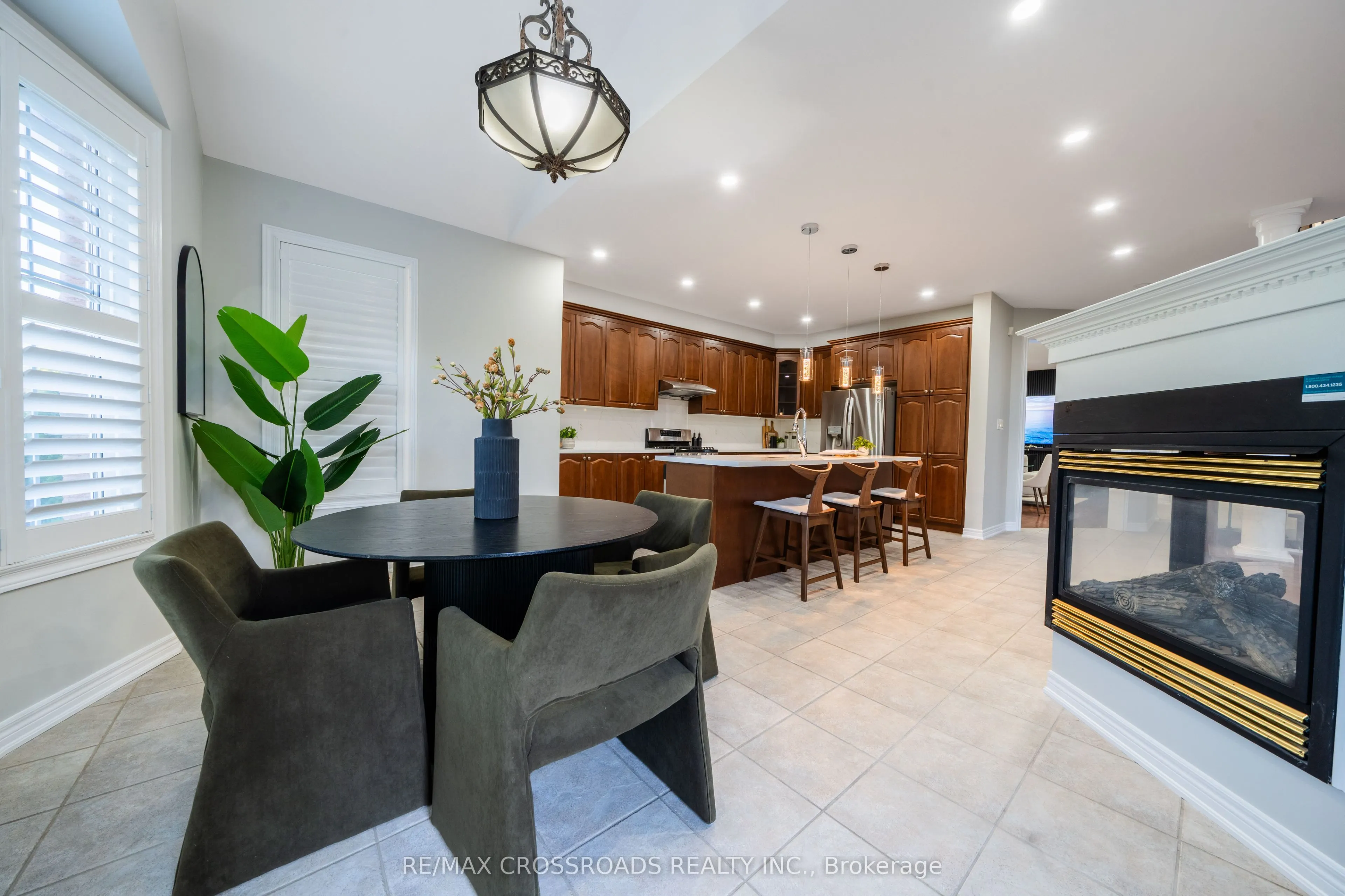213 Riverwalk Drive