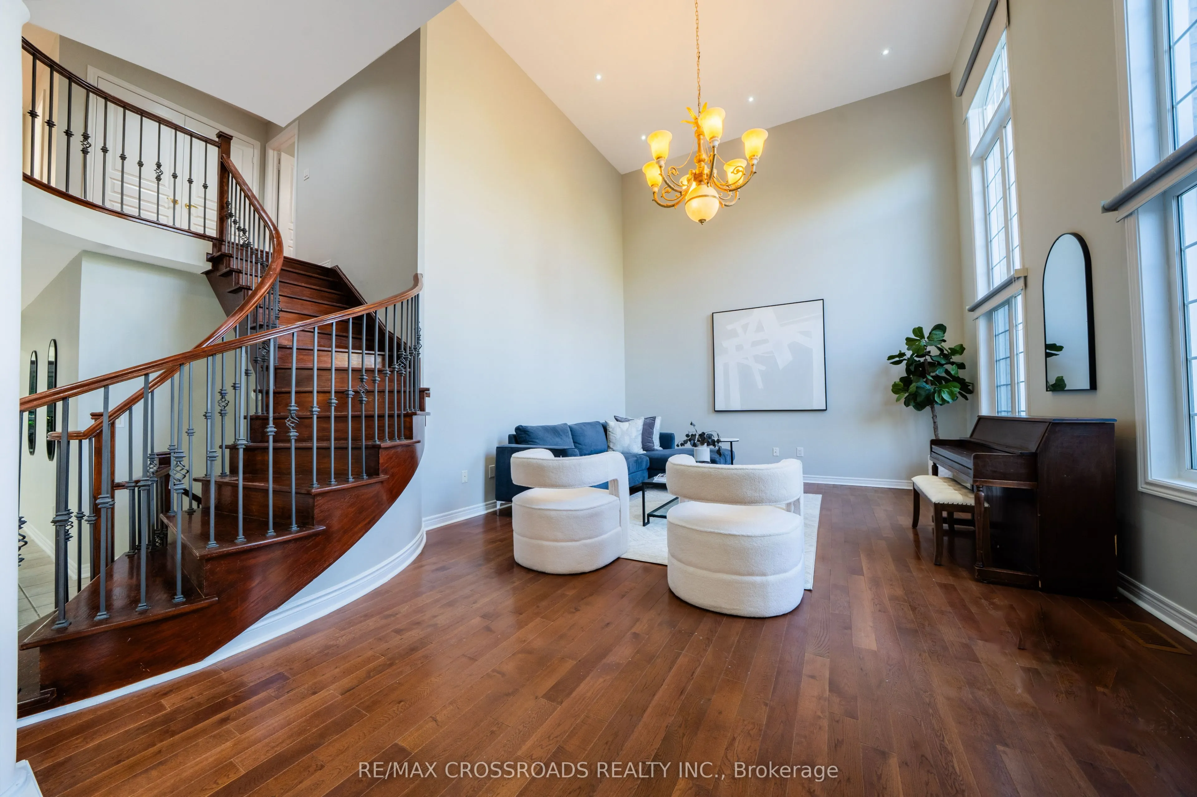 213 Riverwalk Drive