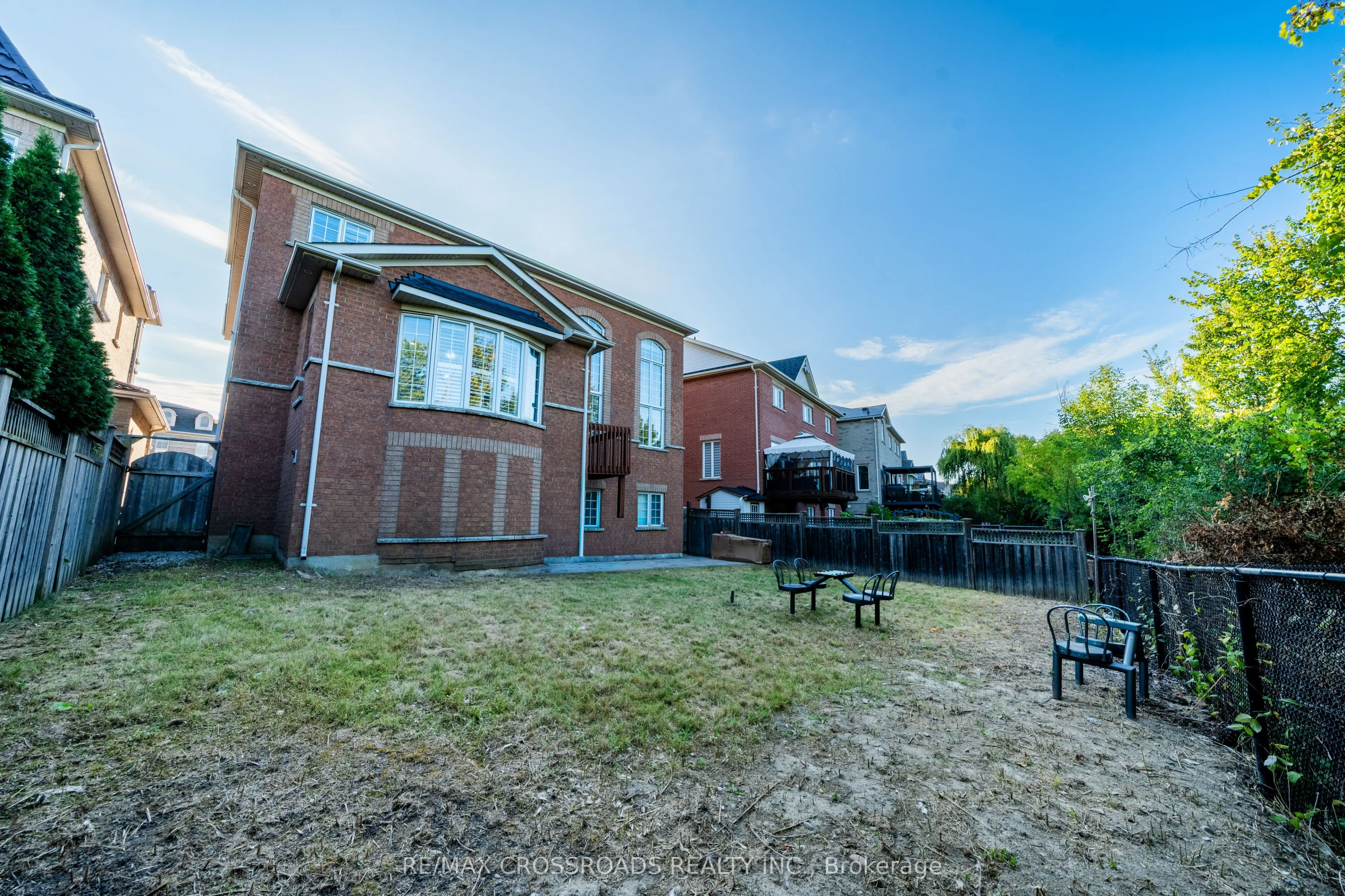 213 Riverwalk Drive
