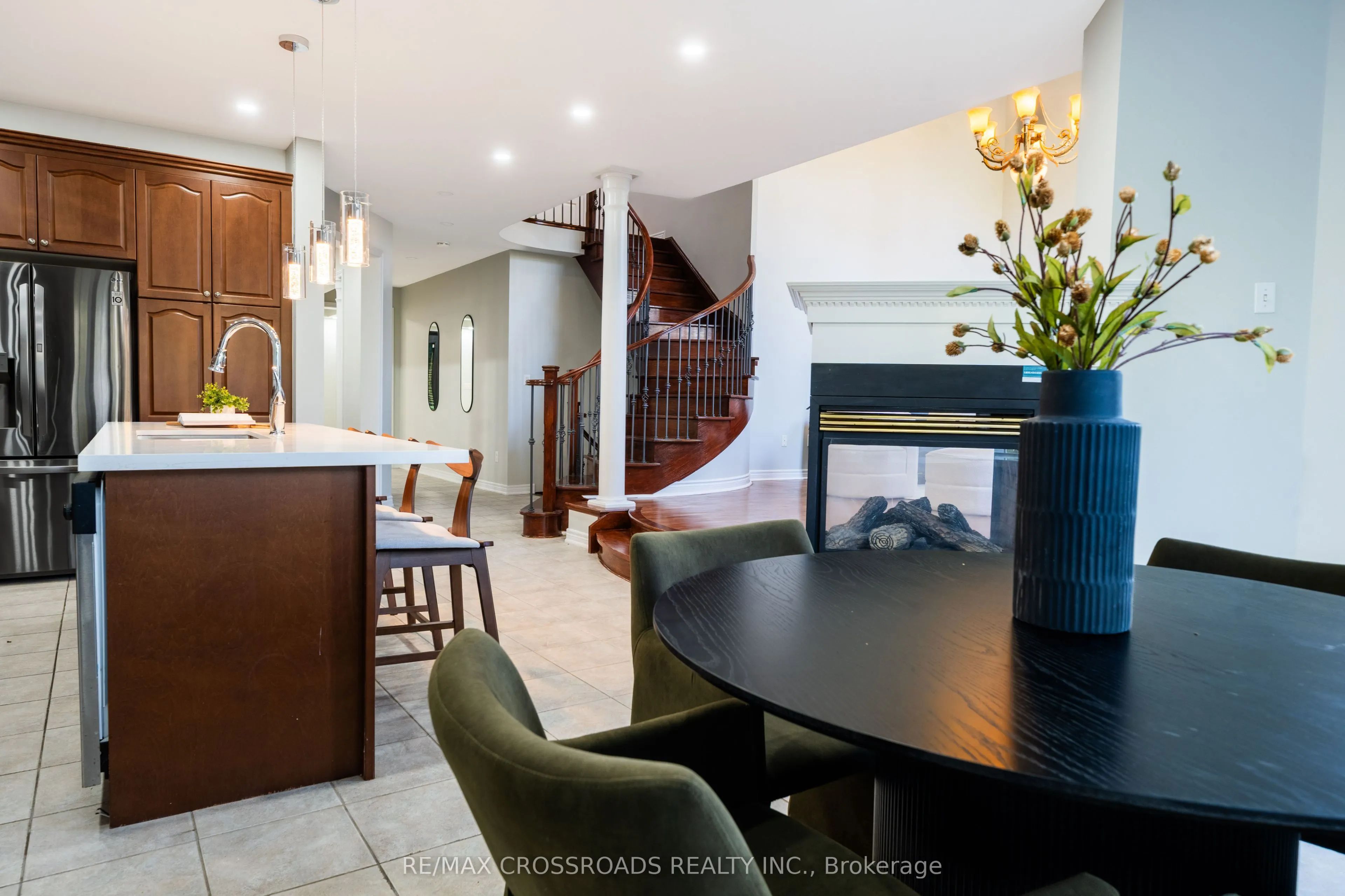 213 Riverwalk Drive
