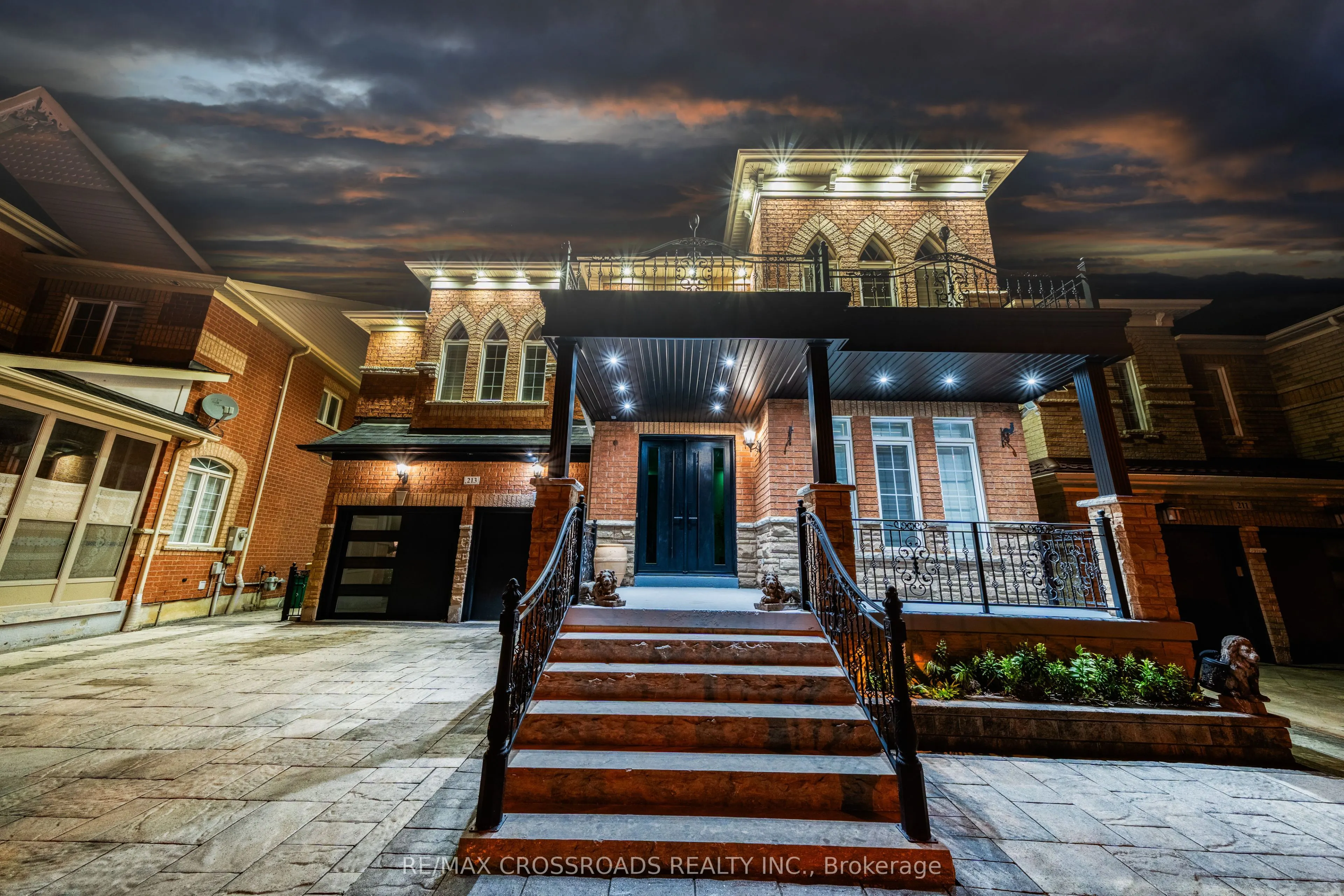 213 Riverwalk Drive