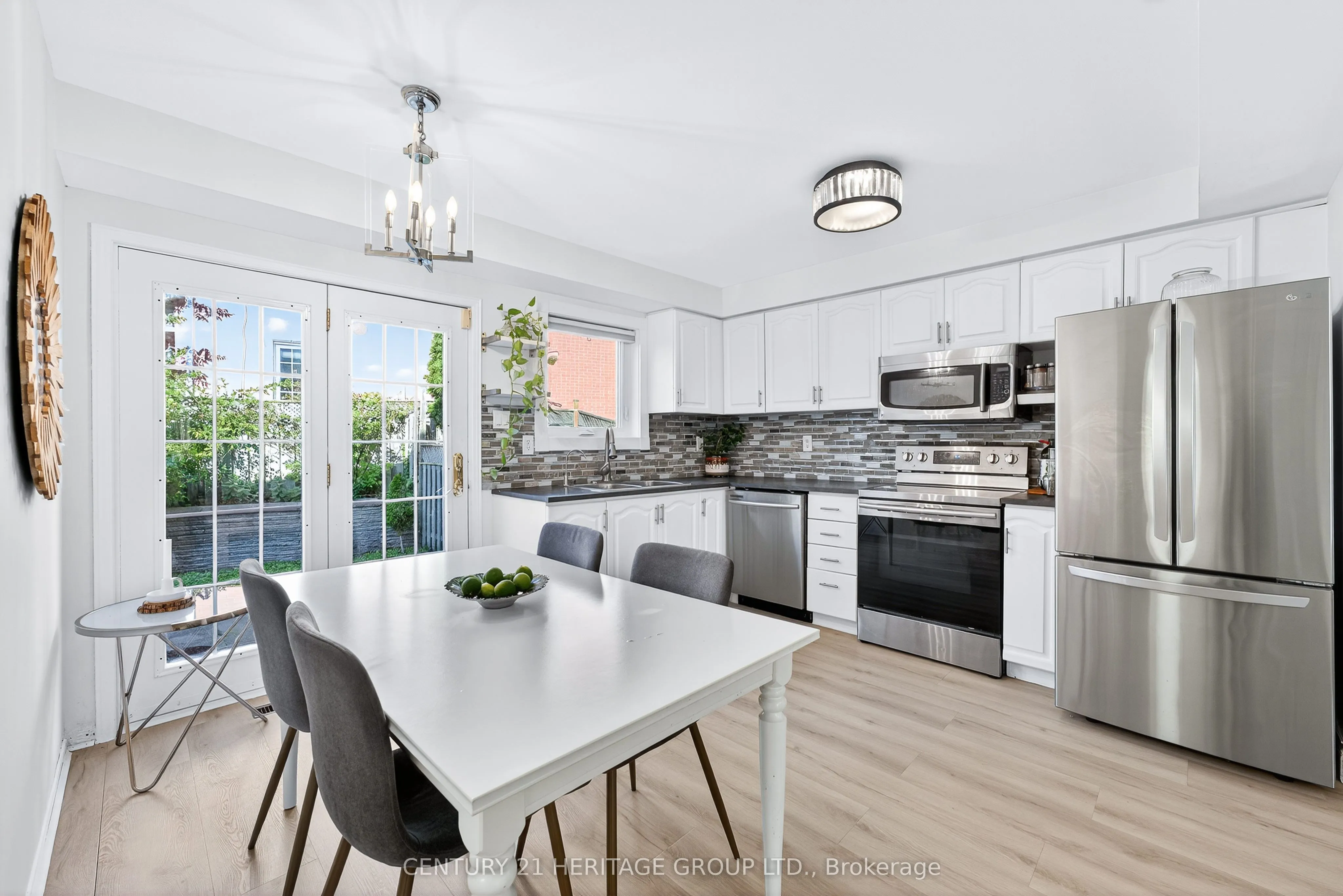 112 Sandfield Drive