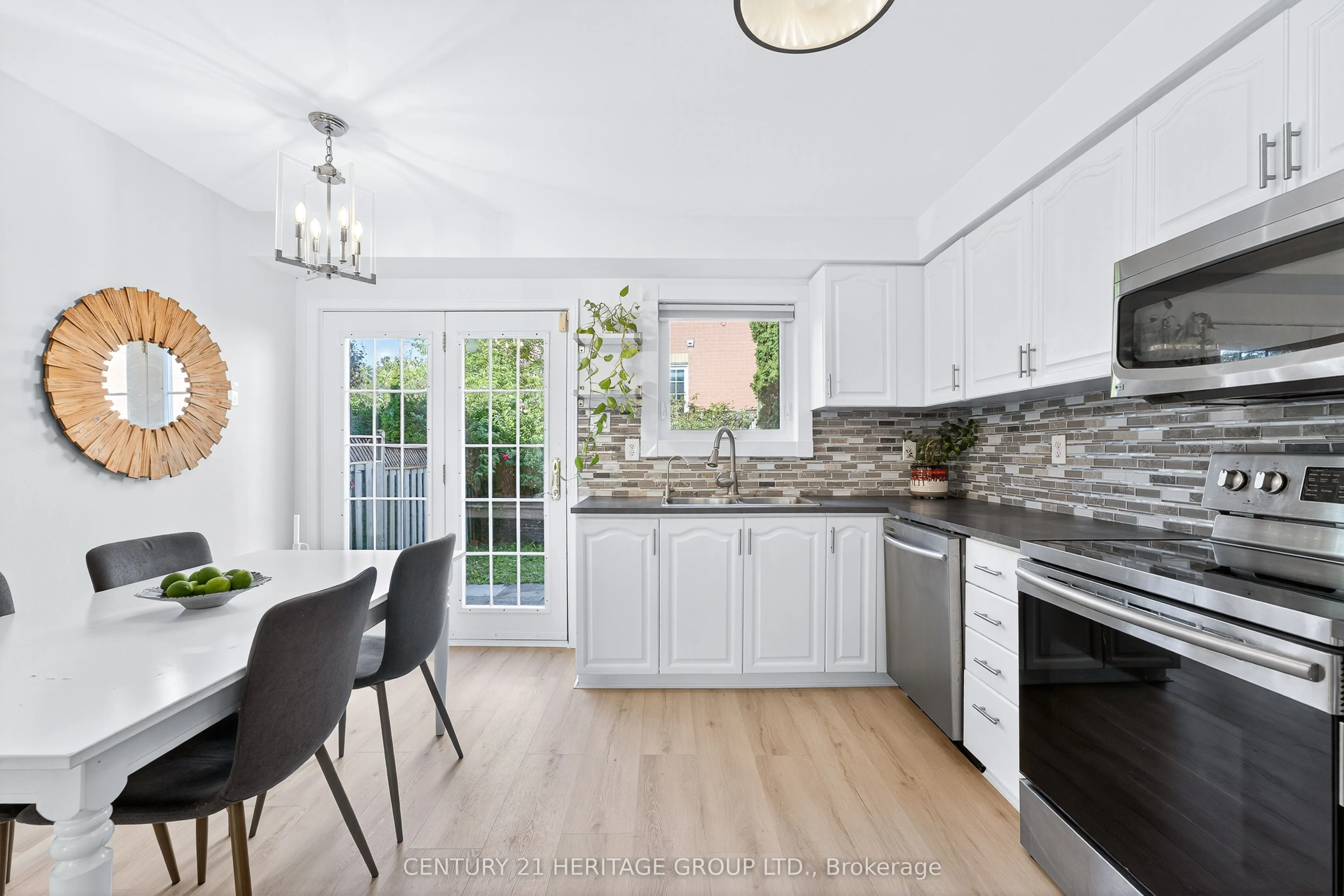 112 Sandfield Drive