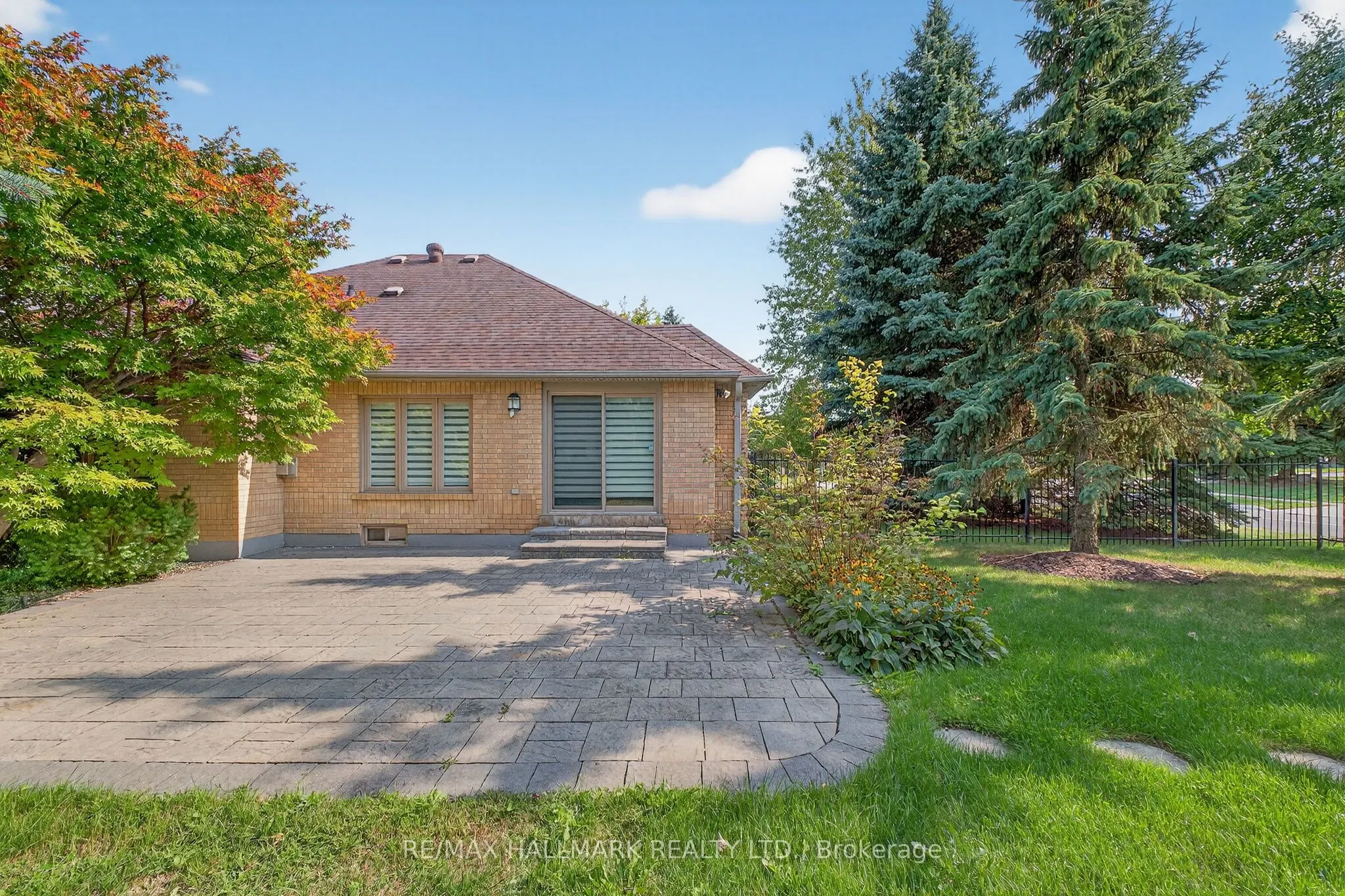 86 Roselawn Drive