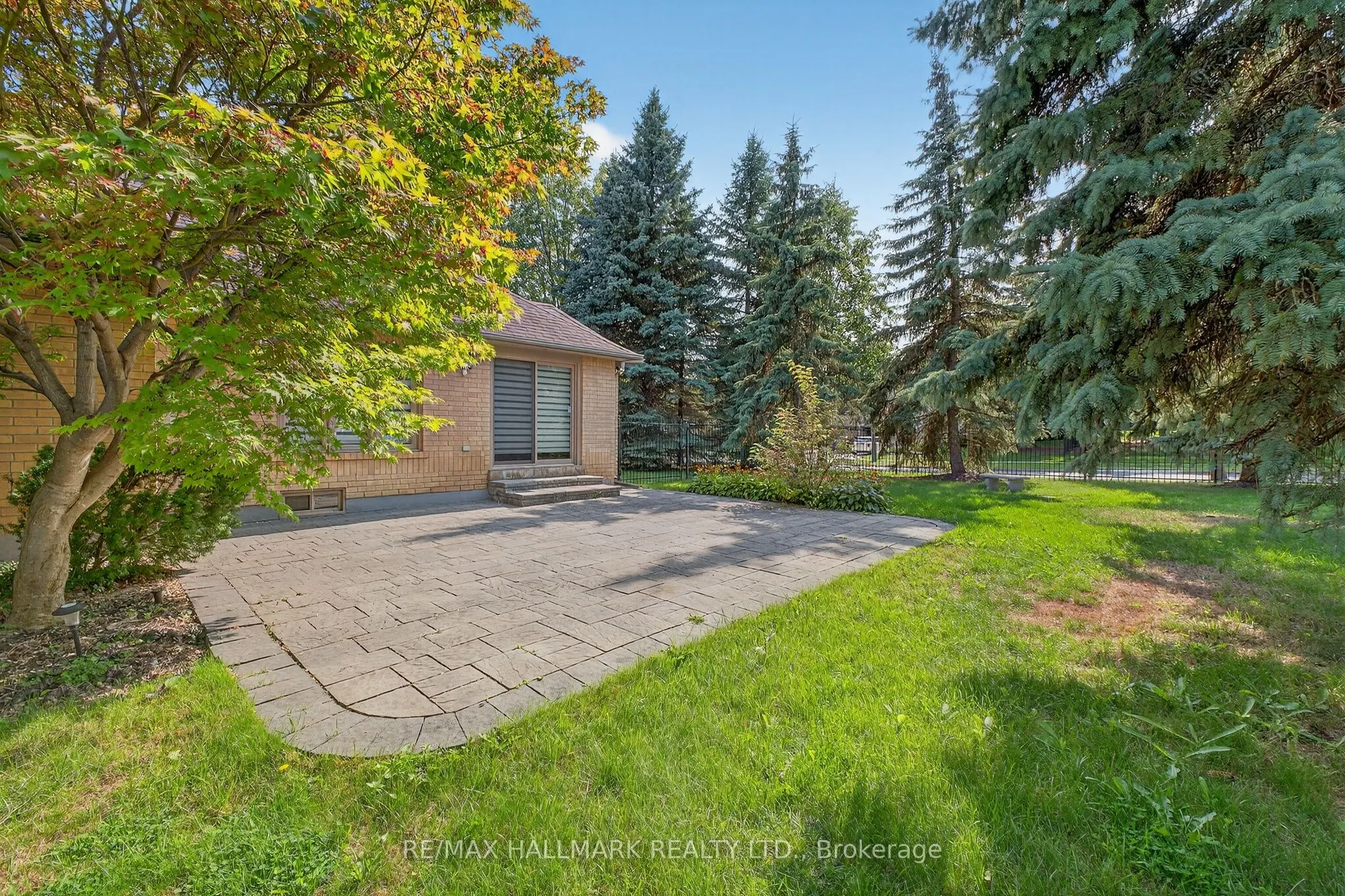 86 Roselawn Drive