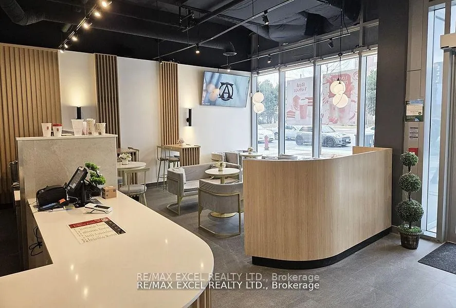 9471 Yonge Street, #103