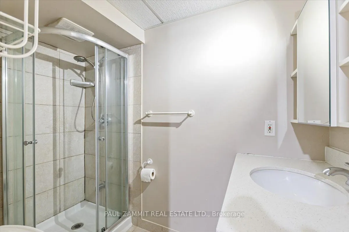 22 Holsworthy Crescent