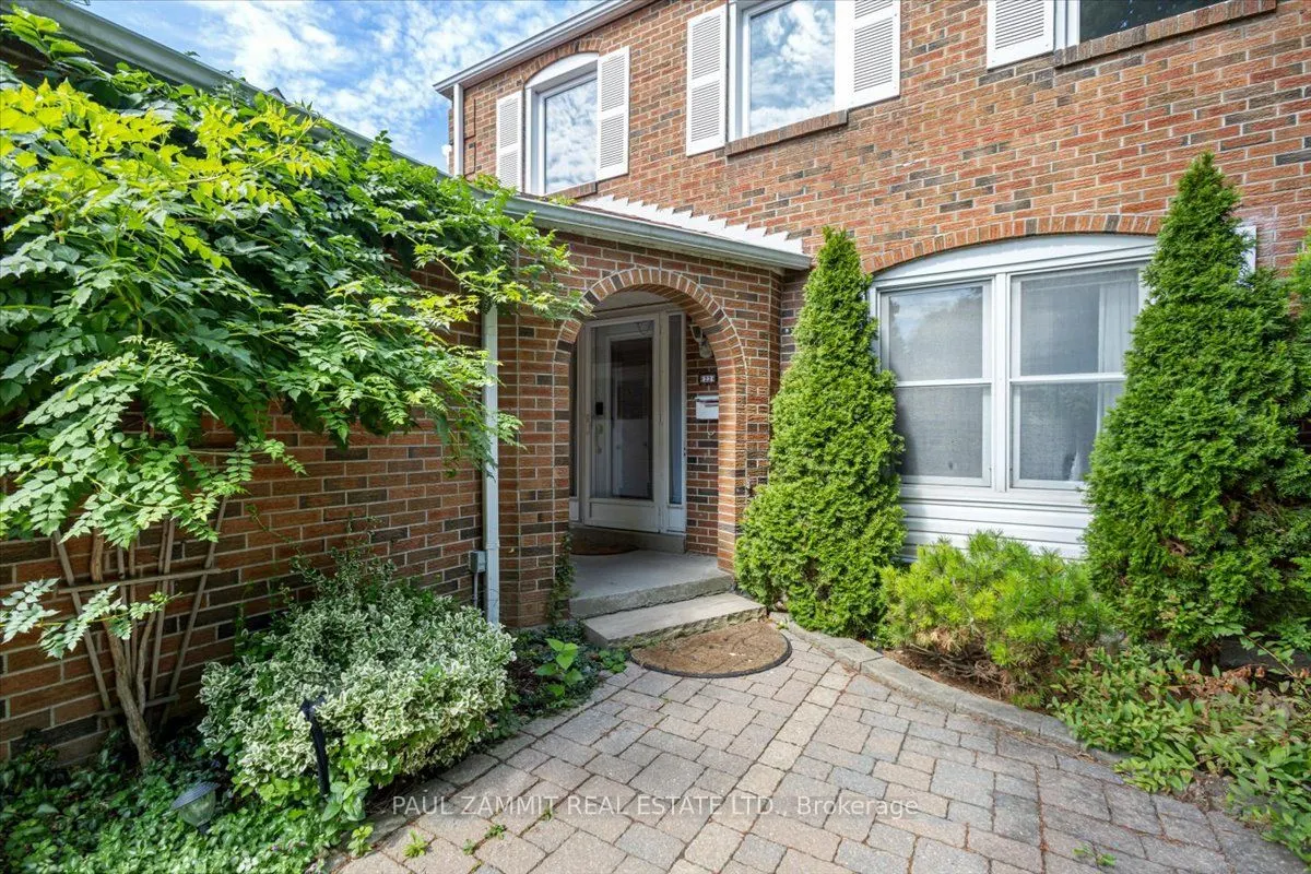22 Holsworthy Crescent