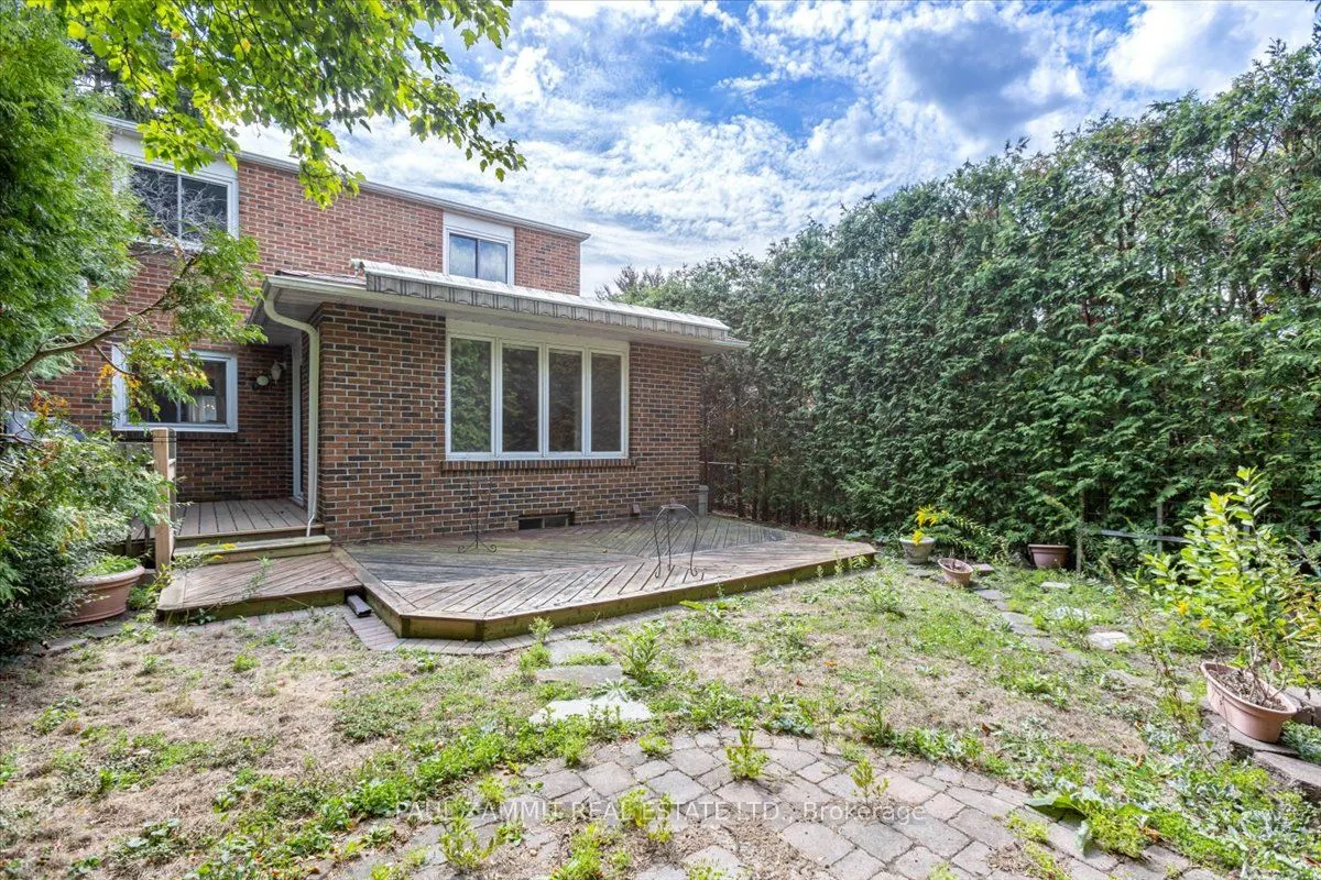 22 Holsworthy Crescent