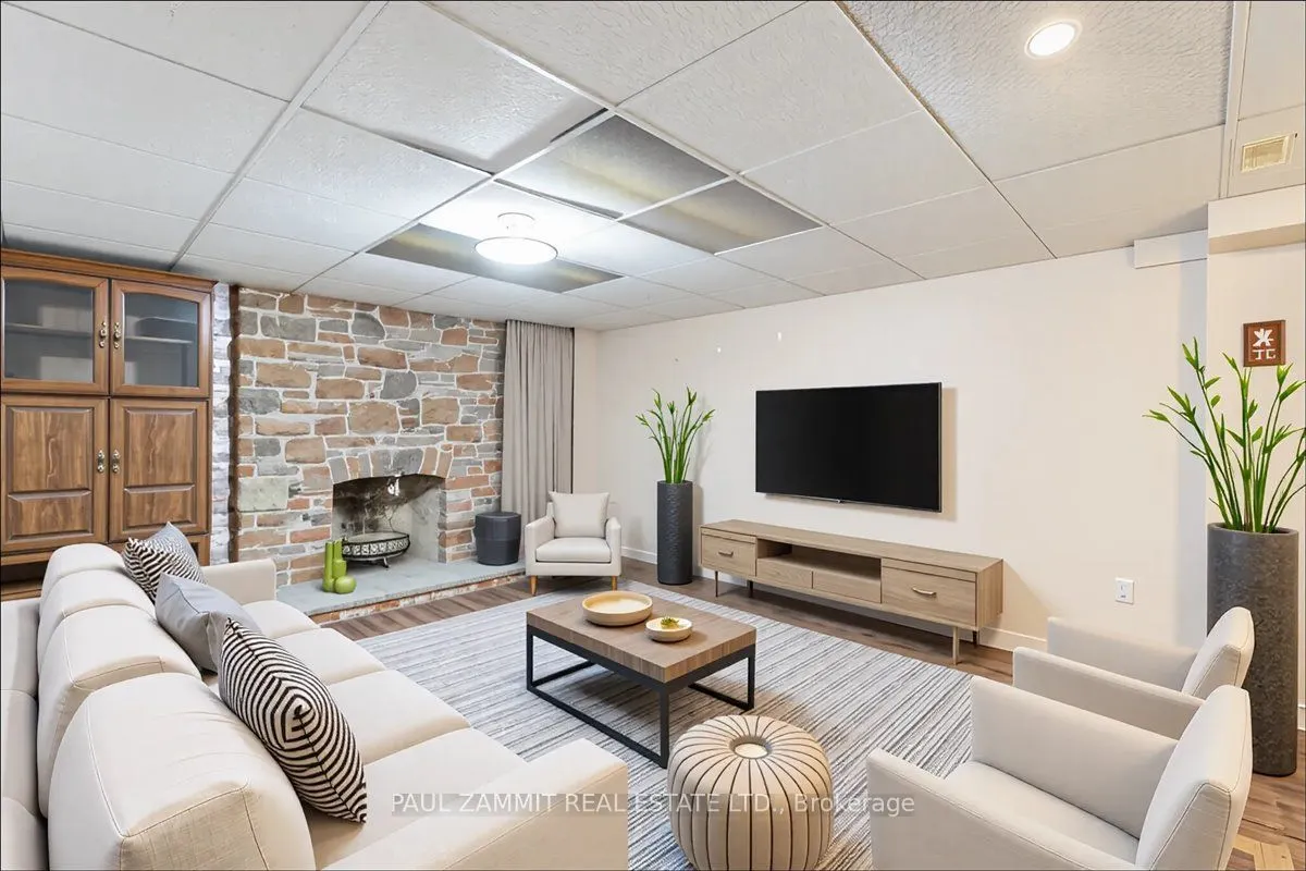 22 Holsworthy Crescent
