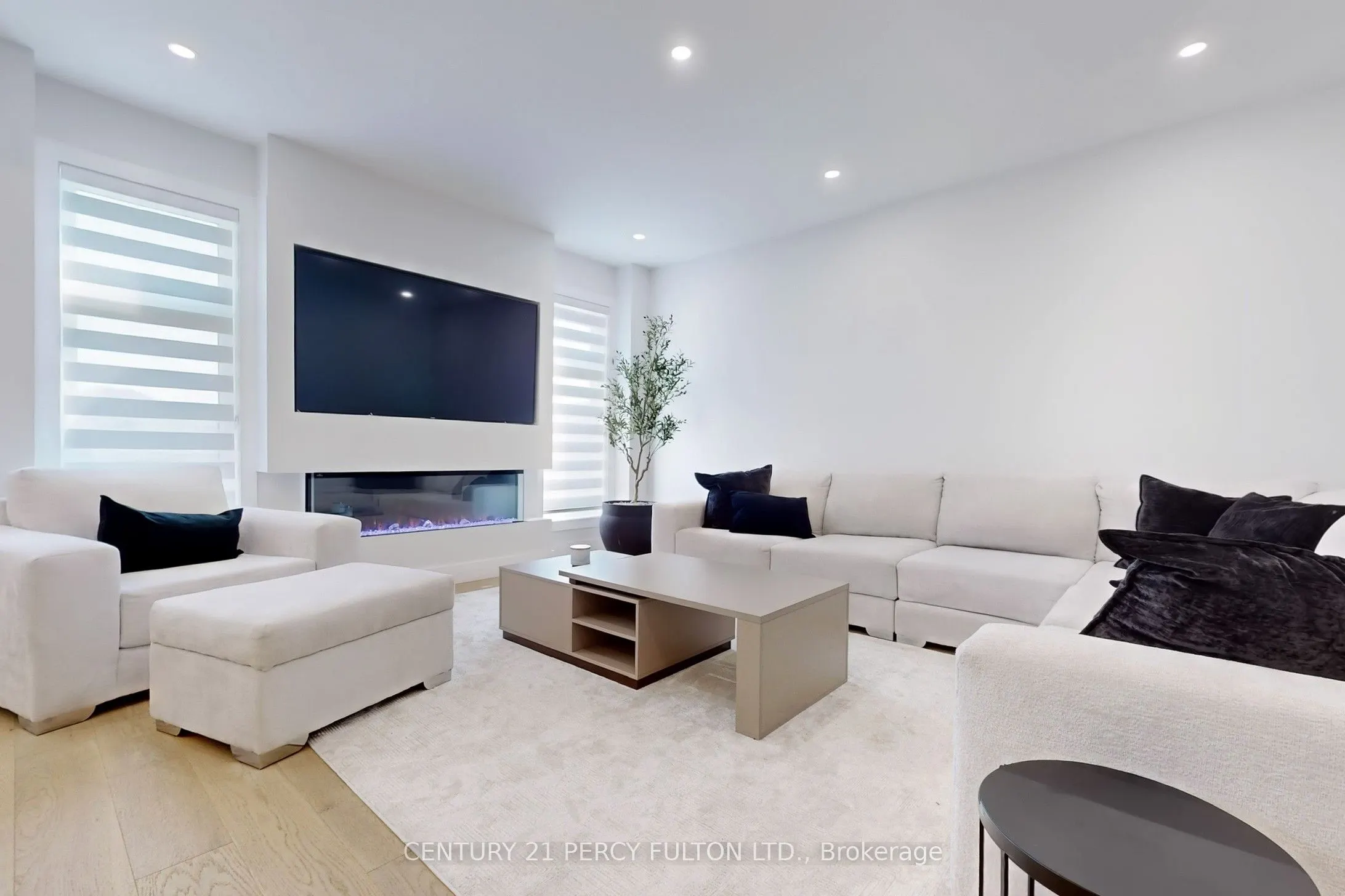 23 Sam Battaglia Crescent