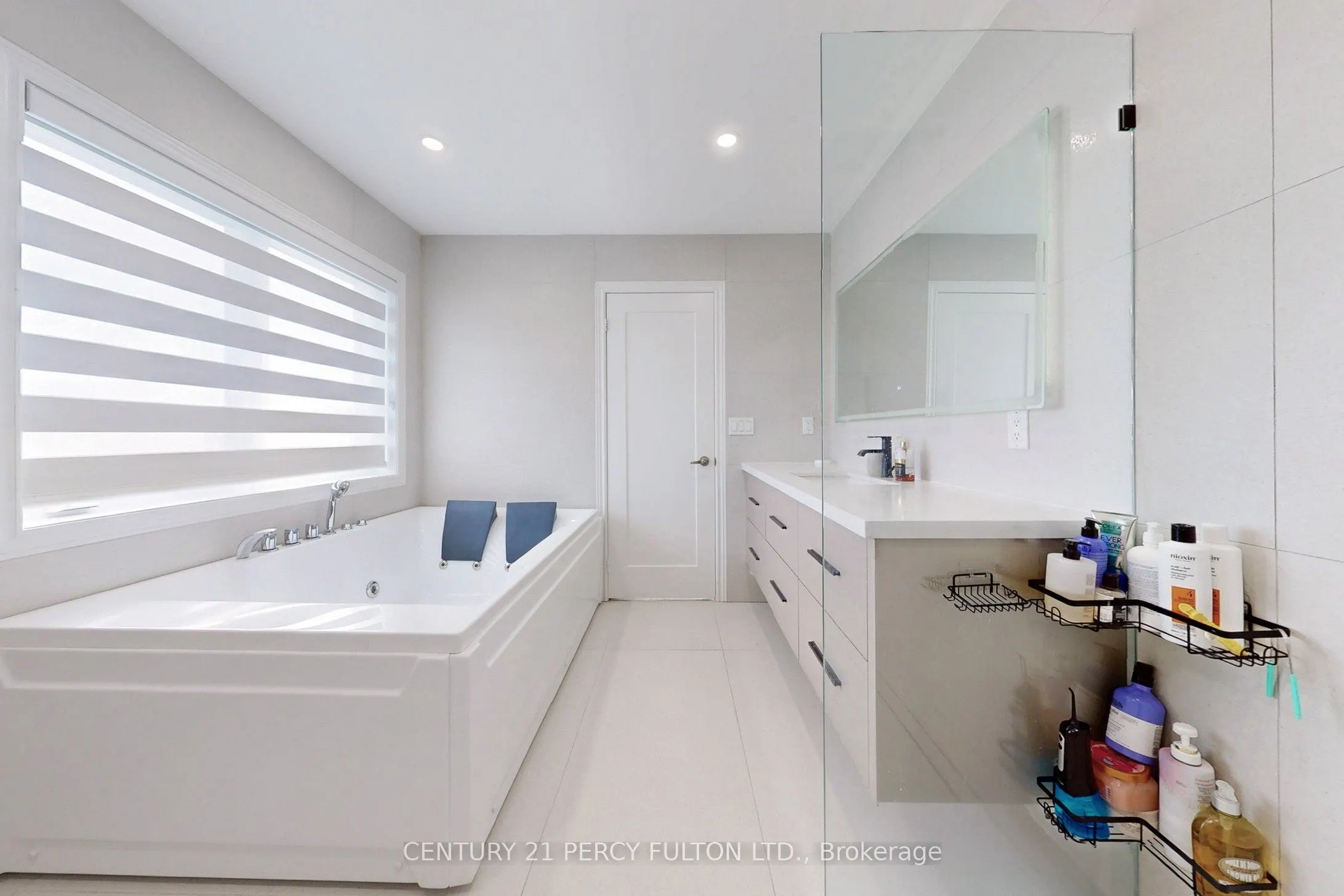 23 Sam Battaglia Crescent
