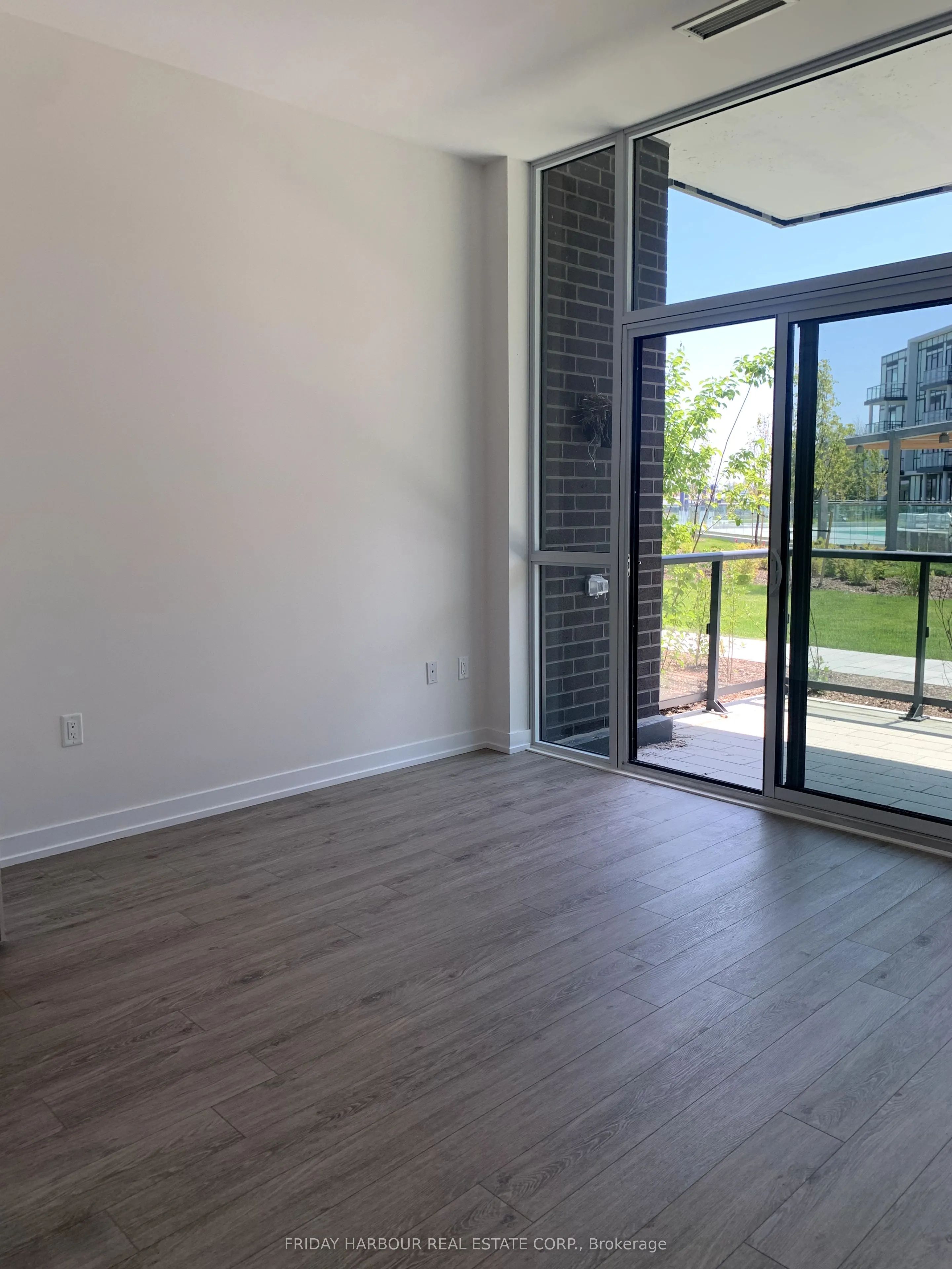 415 Sea Ray Avenue S, #102
