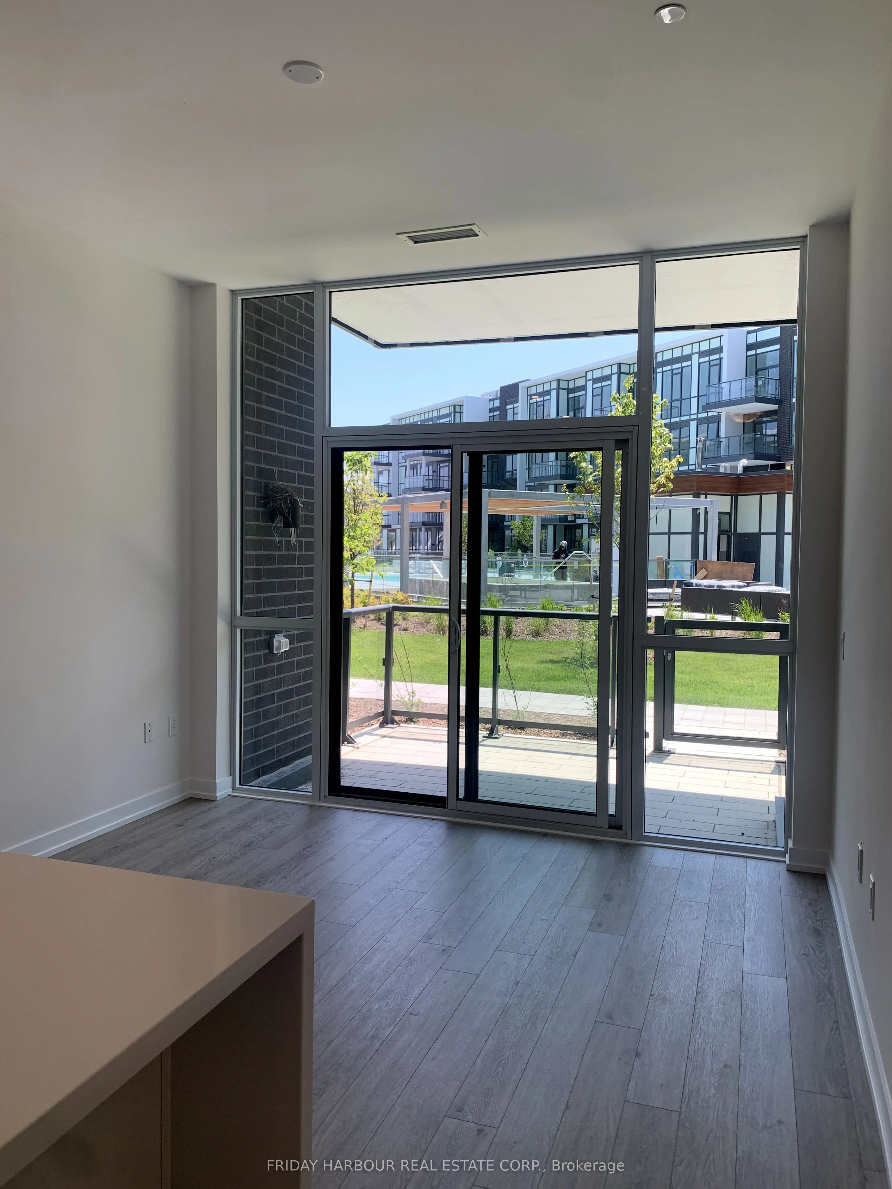 415 Sea Ray Avenue S, #102