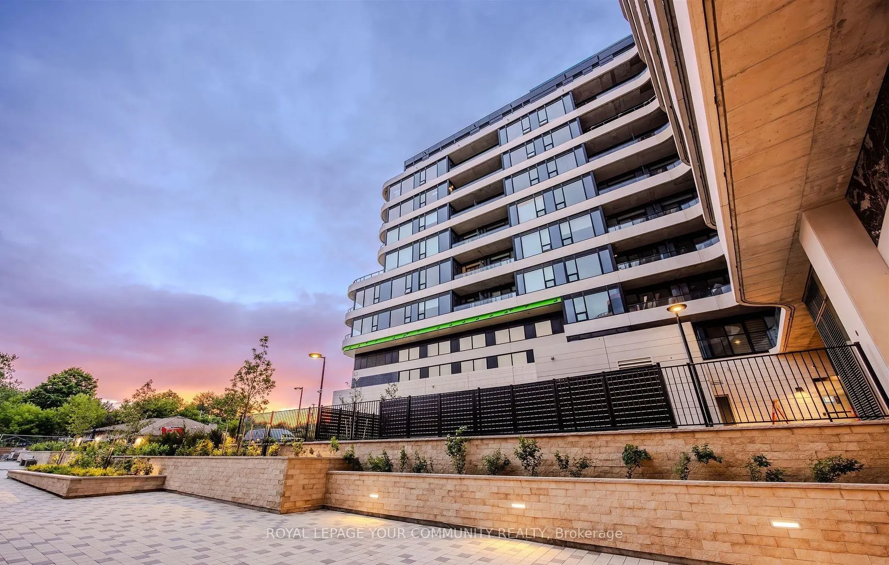 8188 Yonge Street, #620