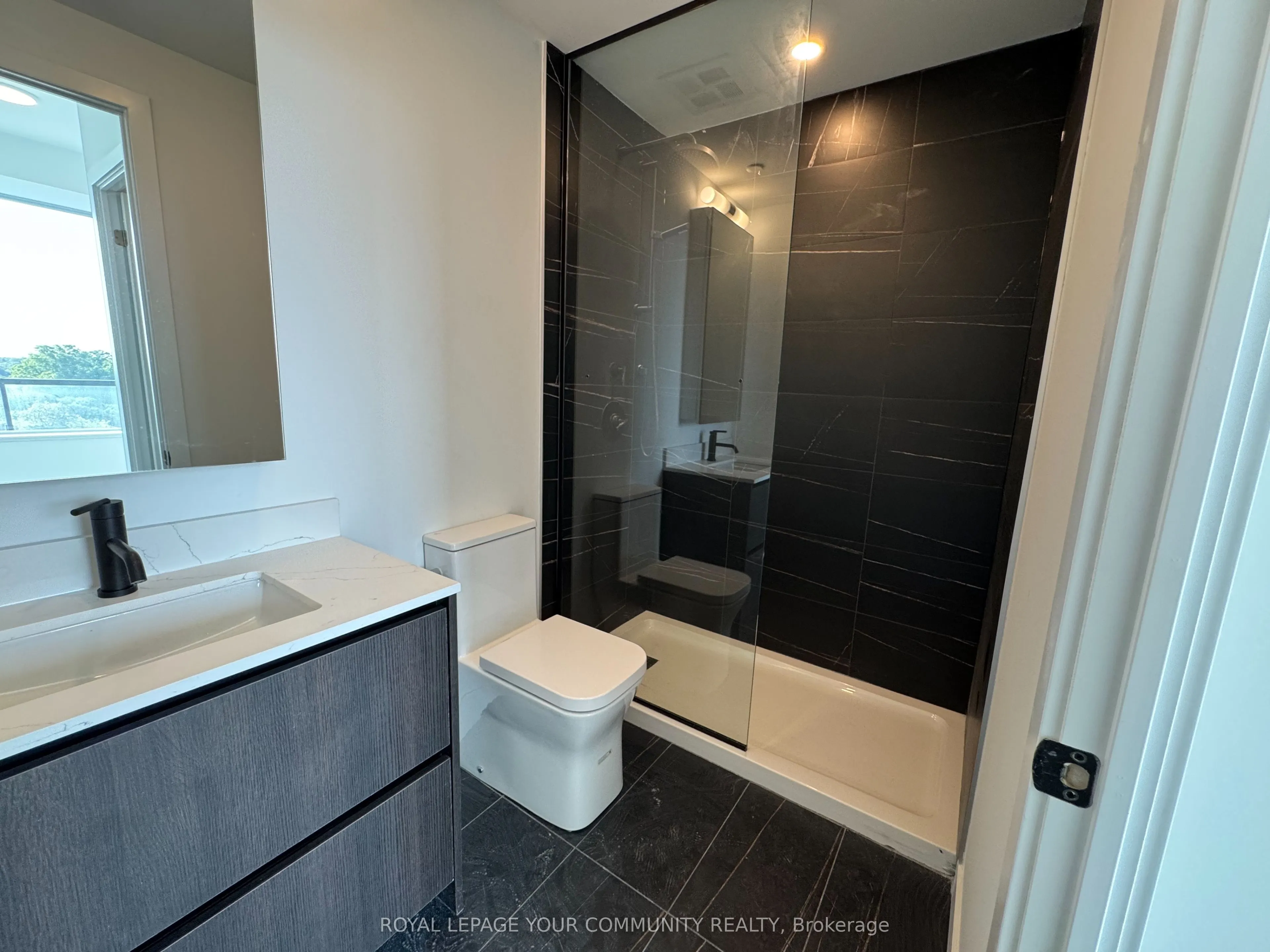8188 Yonge Street, #620