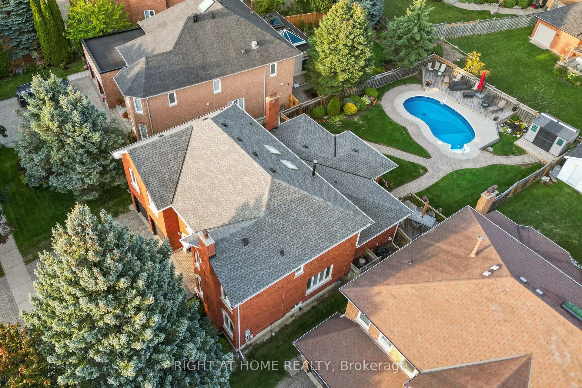 179 Strathearn Avenue