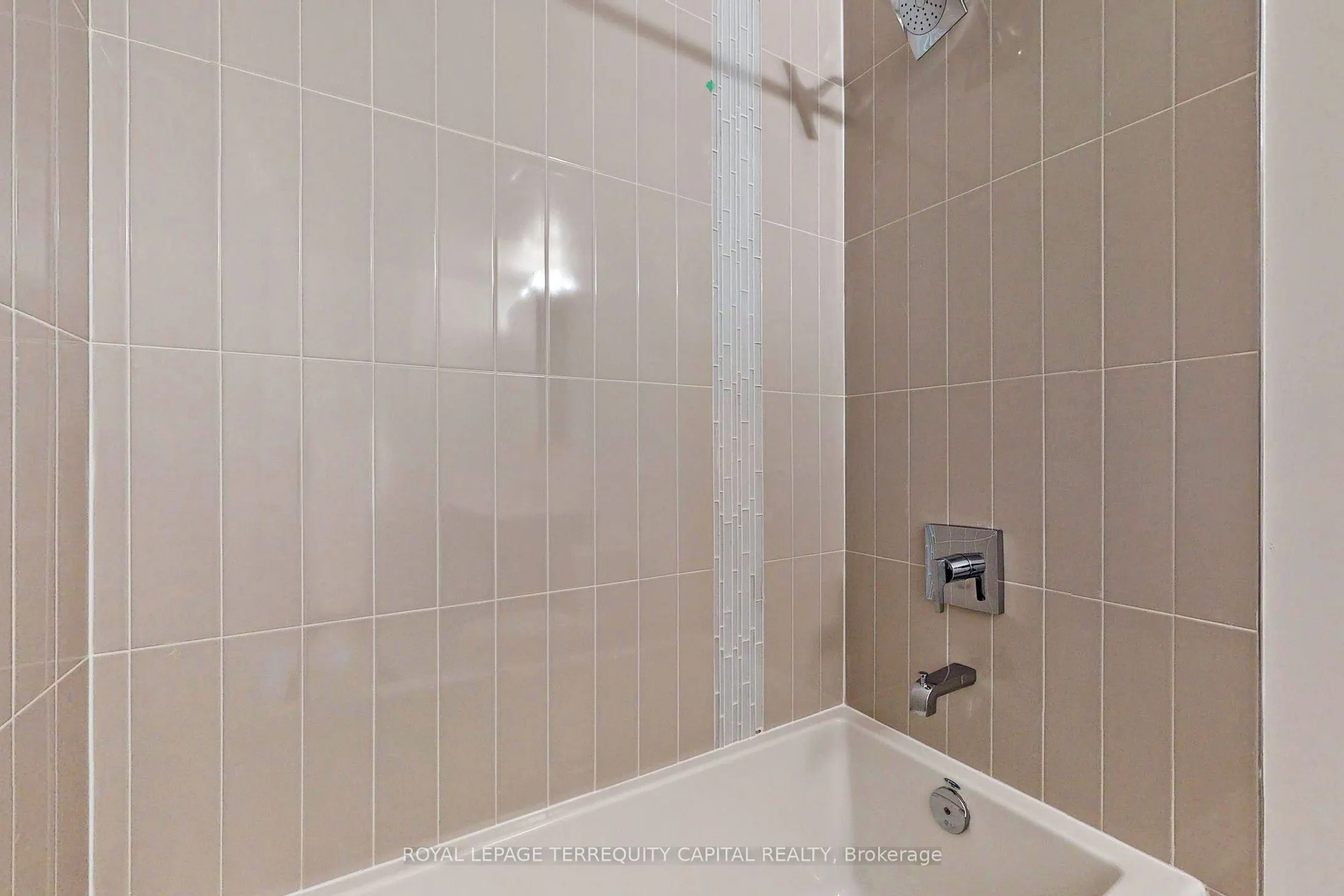 100 Eagle Rock Way, #704