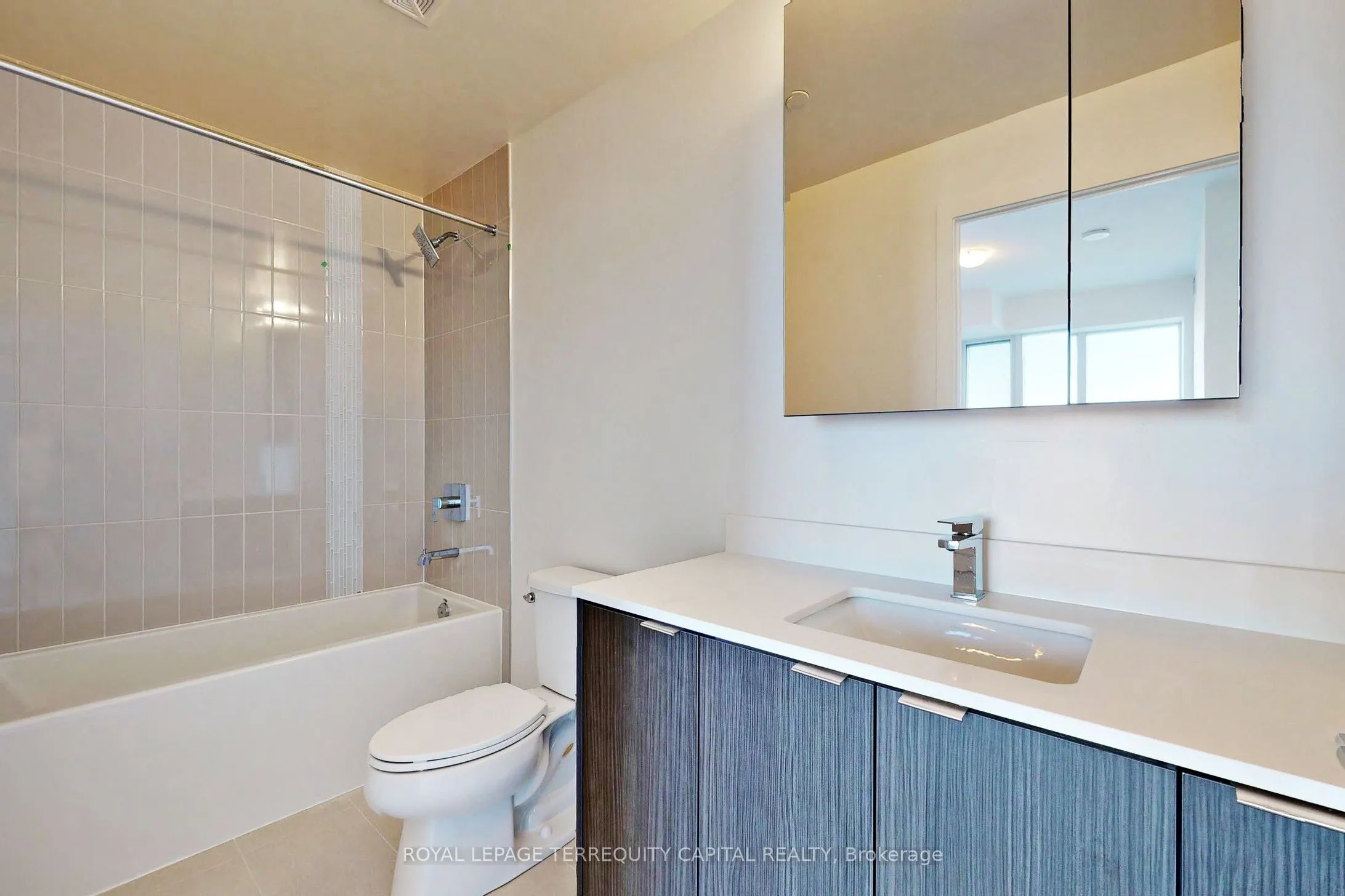 100 Eagle Rock Way, #704