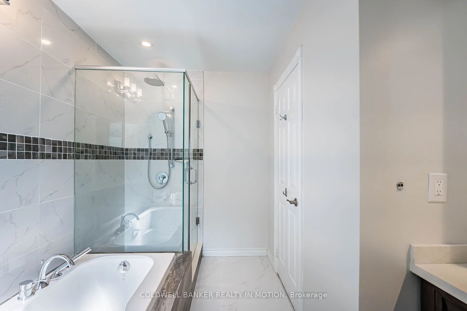9 Buttonfield Road
