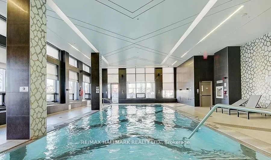 18 Uptown Drive, #323