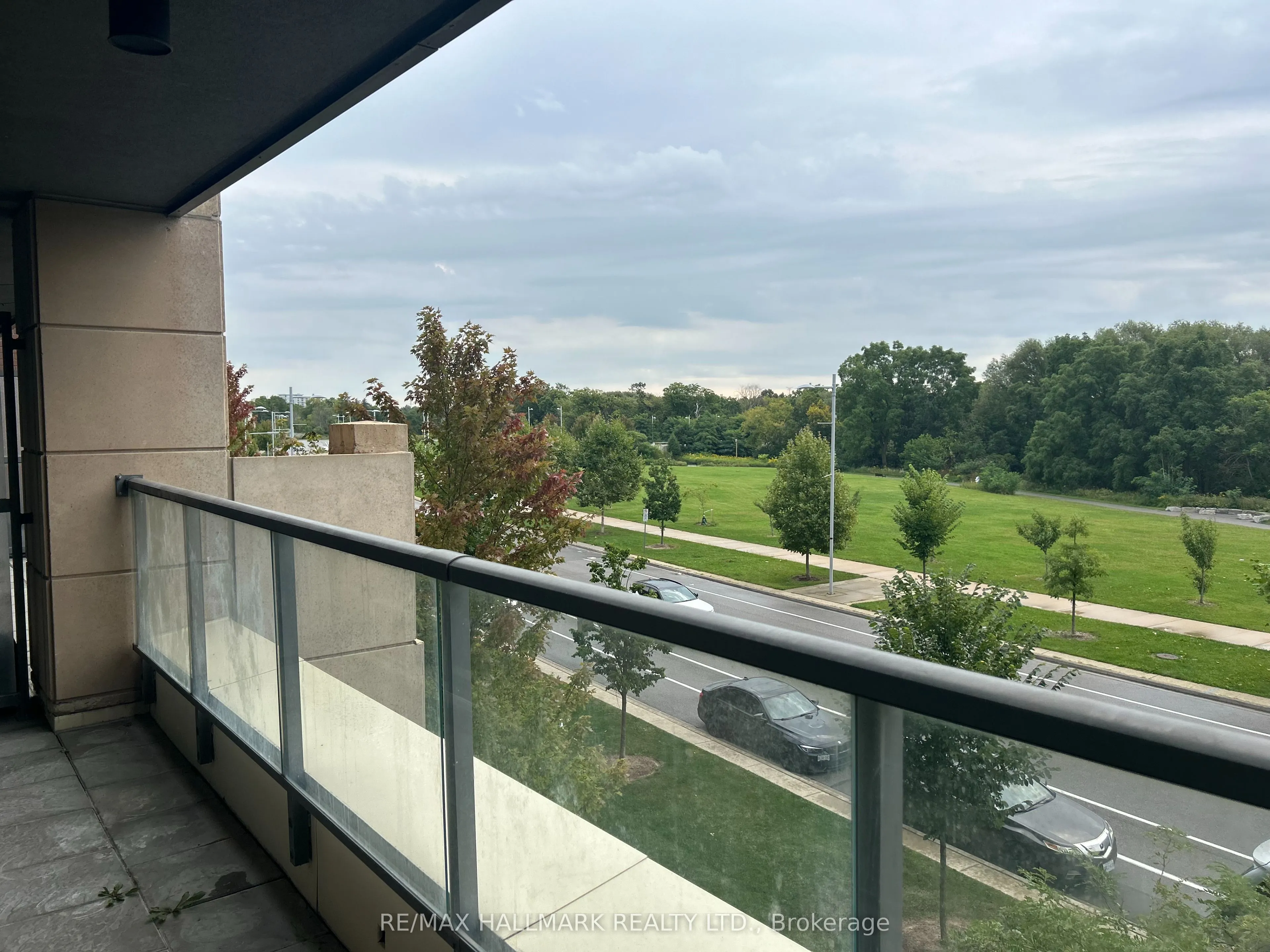 18 Uptown Drive, #323