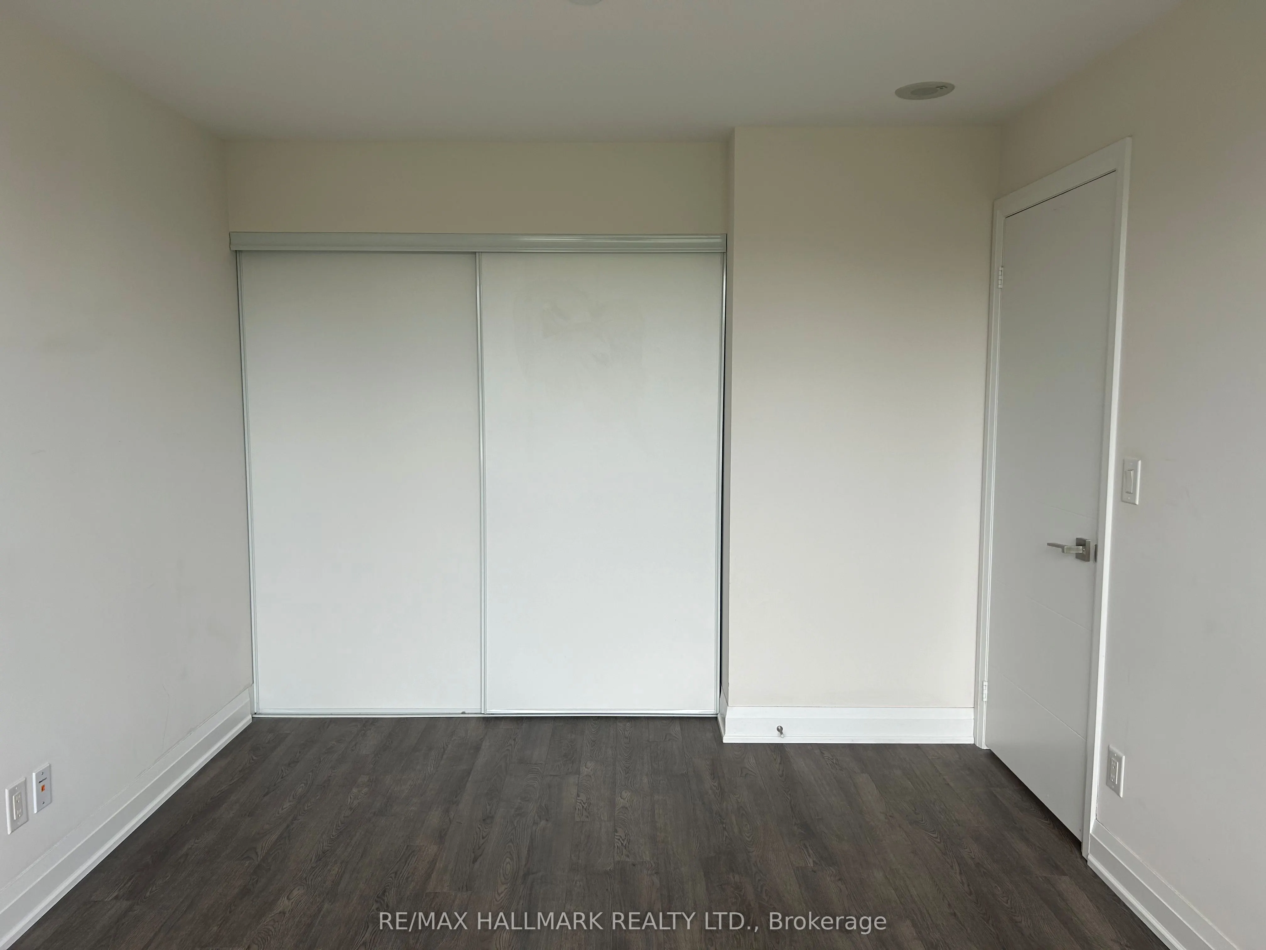 18 Uptown Drive, #323