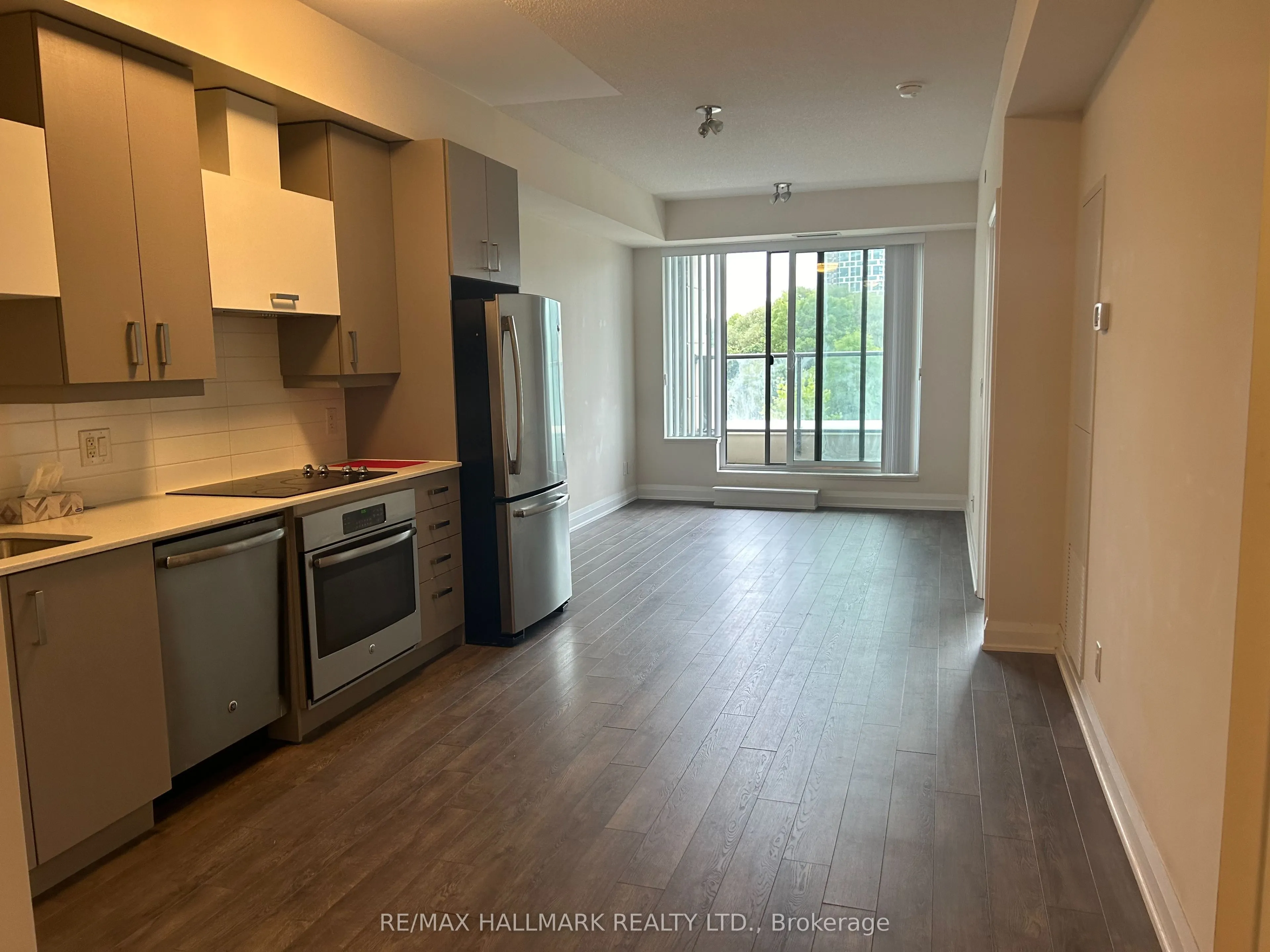 18 Uptown Drive, #323