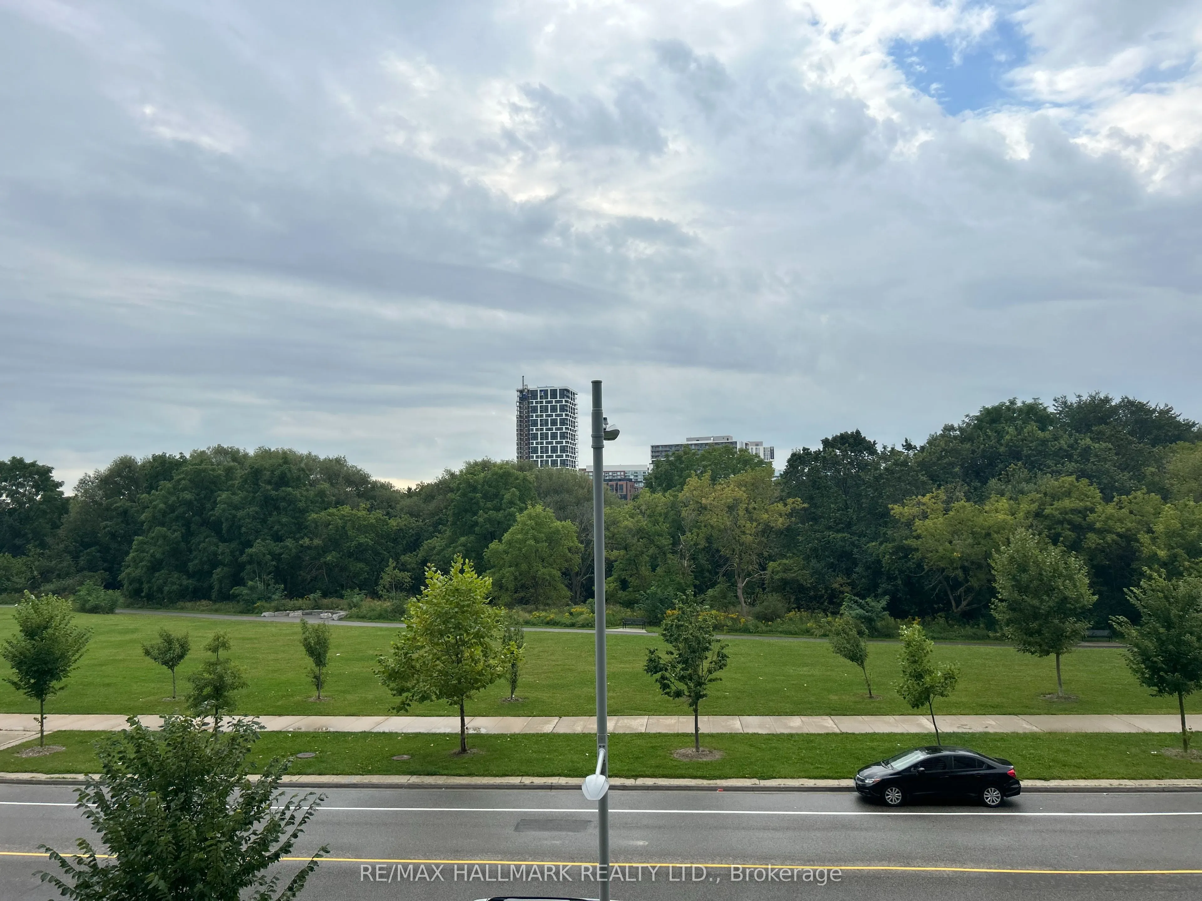 18 Uptown Drive, #323