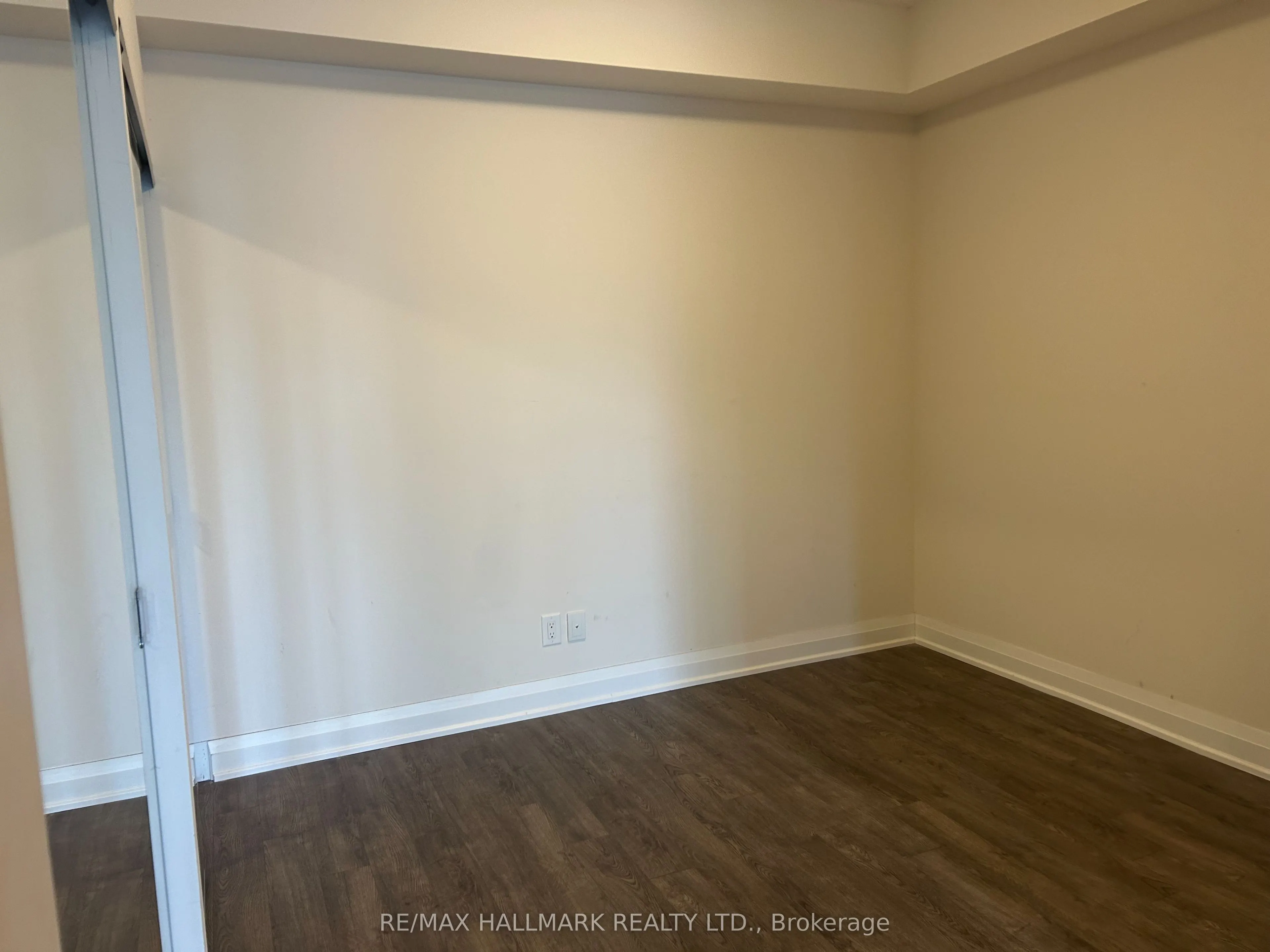 18 Uptown Drive, #323