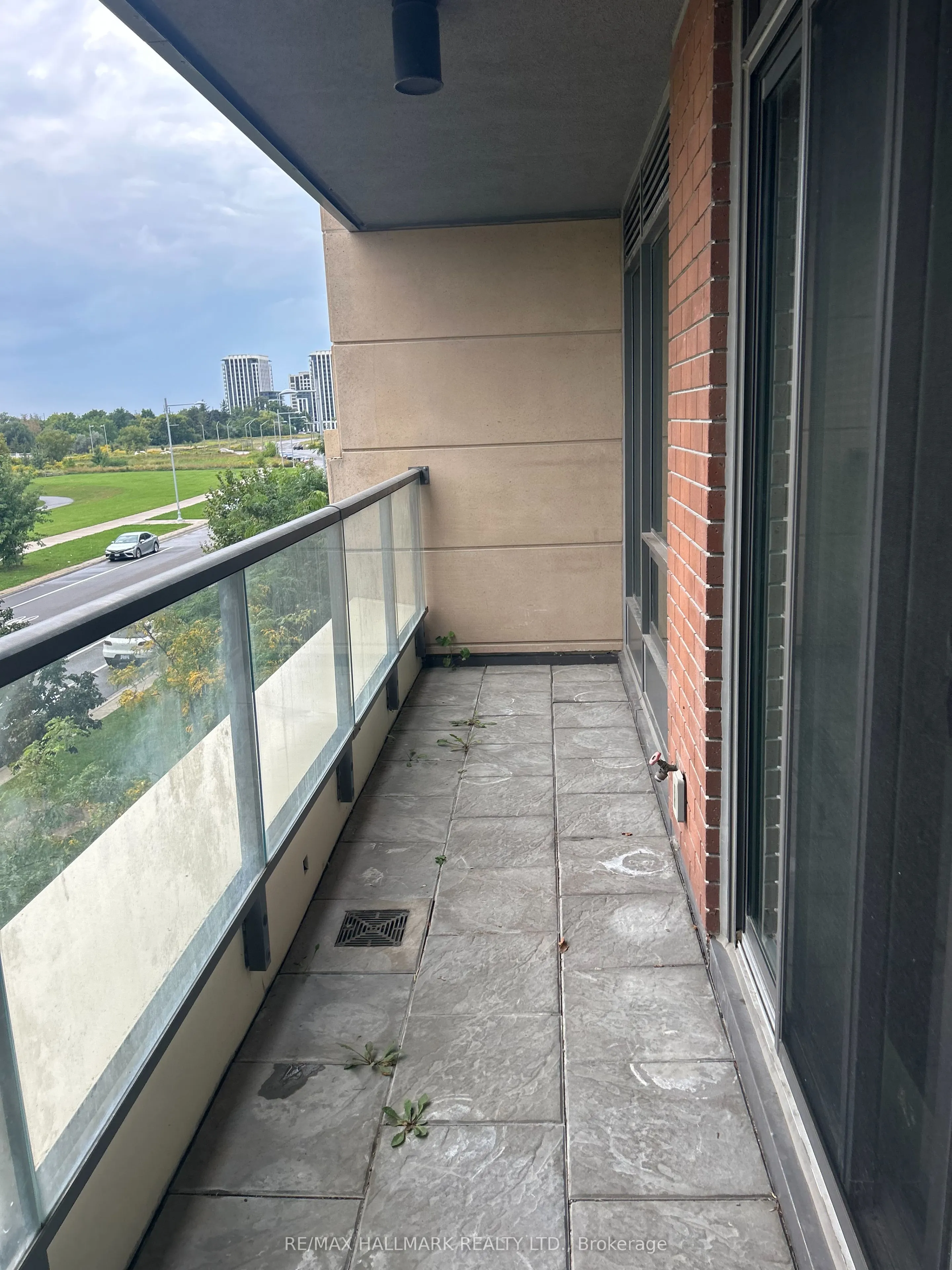 18 Uptown Drive, #323