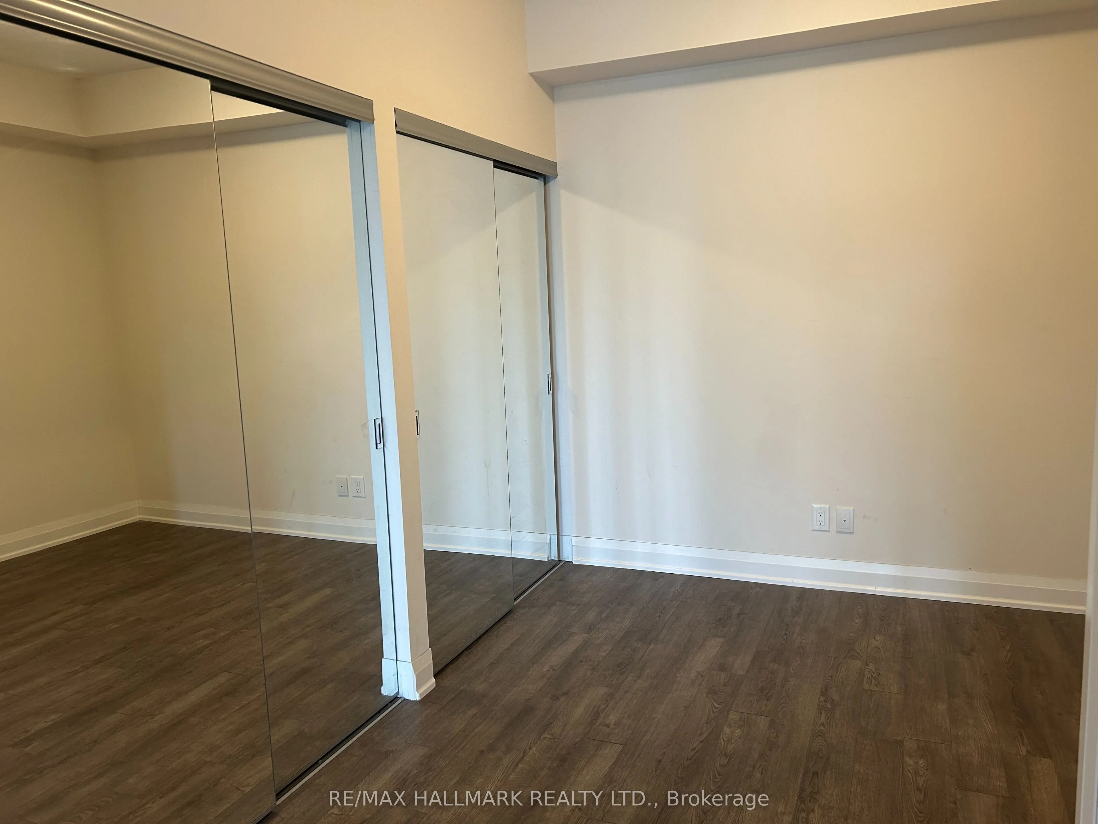 18 Uptown Drive, #323