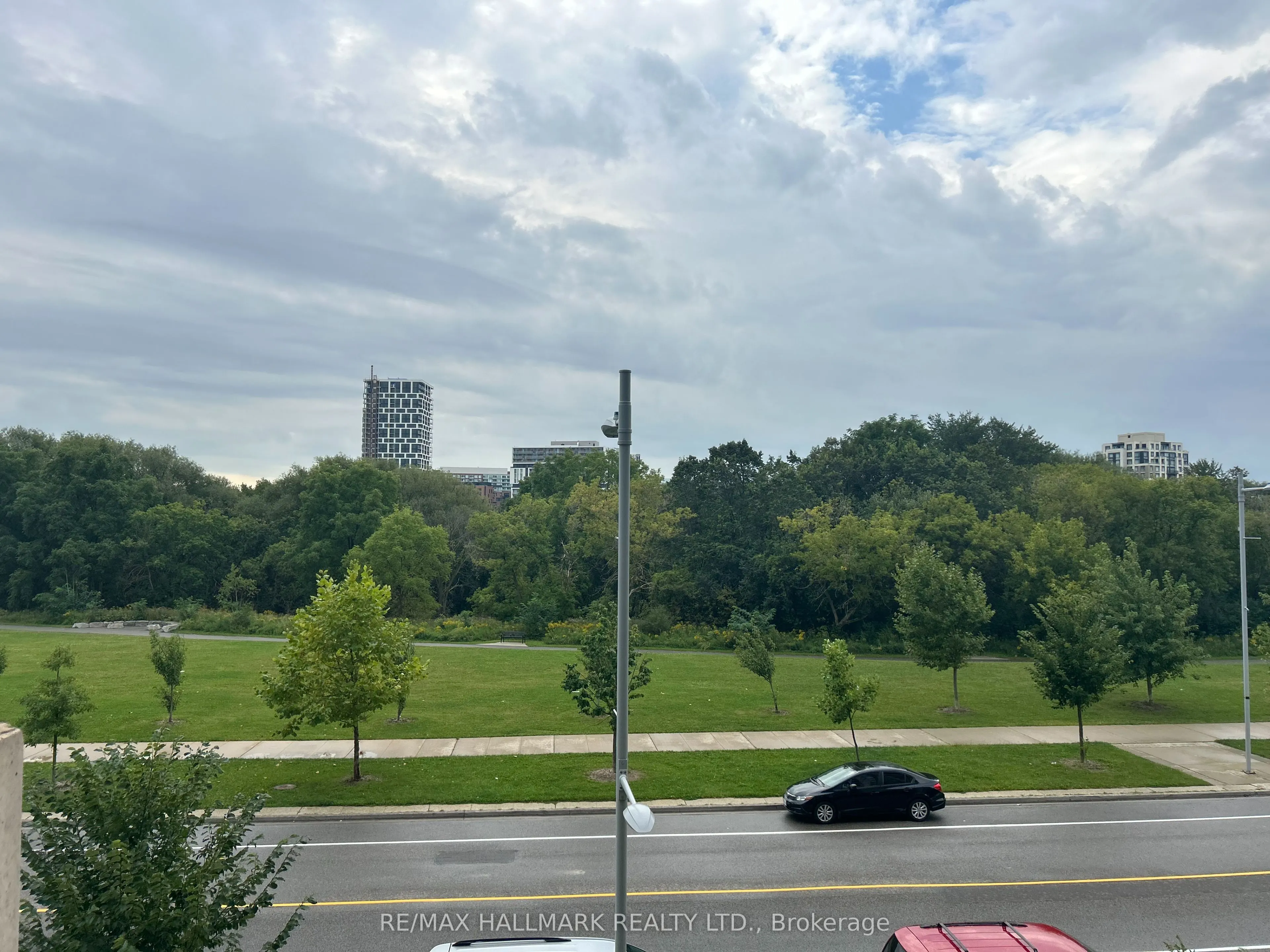 18 Uptown Drive, #323