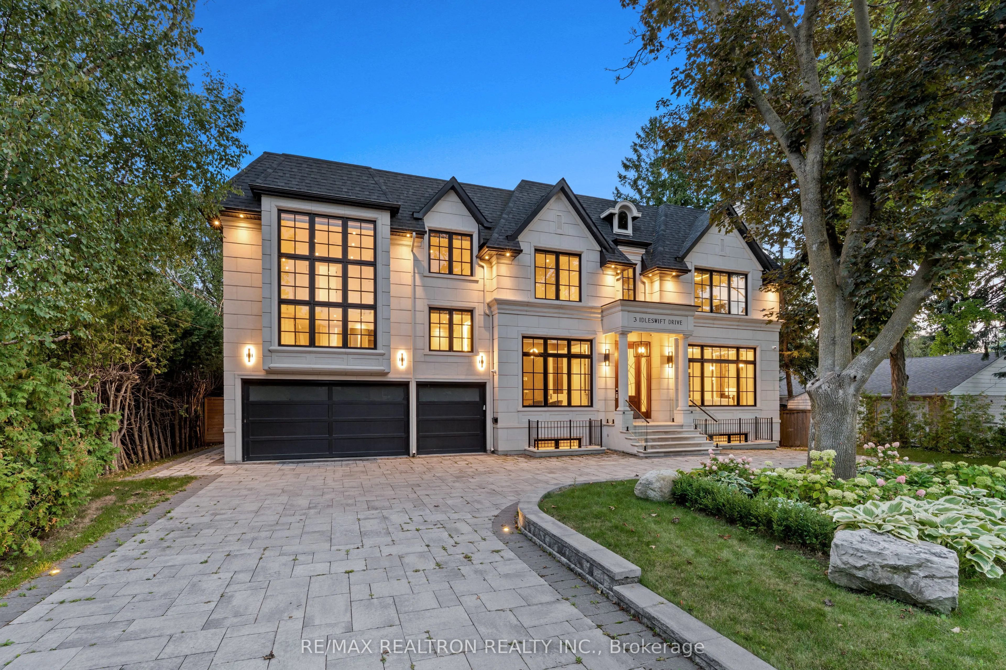 3 Idleswift Drive