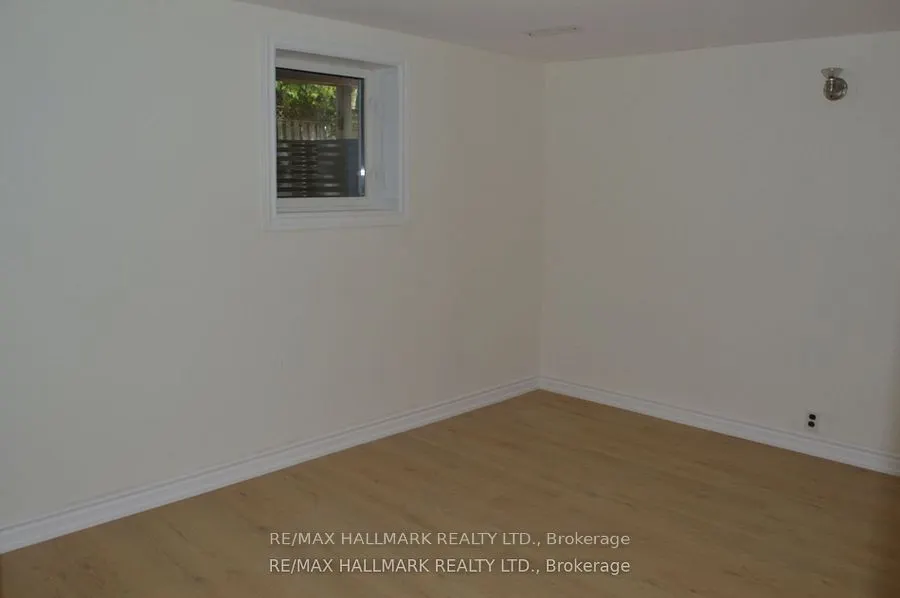 10 Johnson Road, #Lower