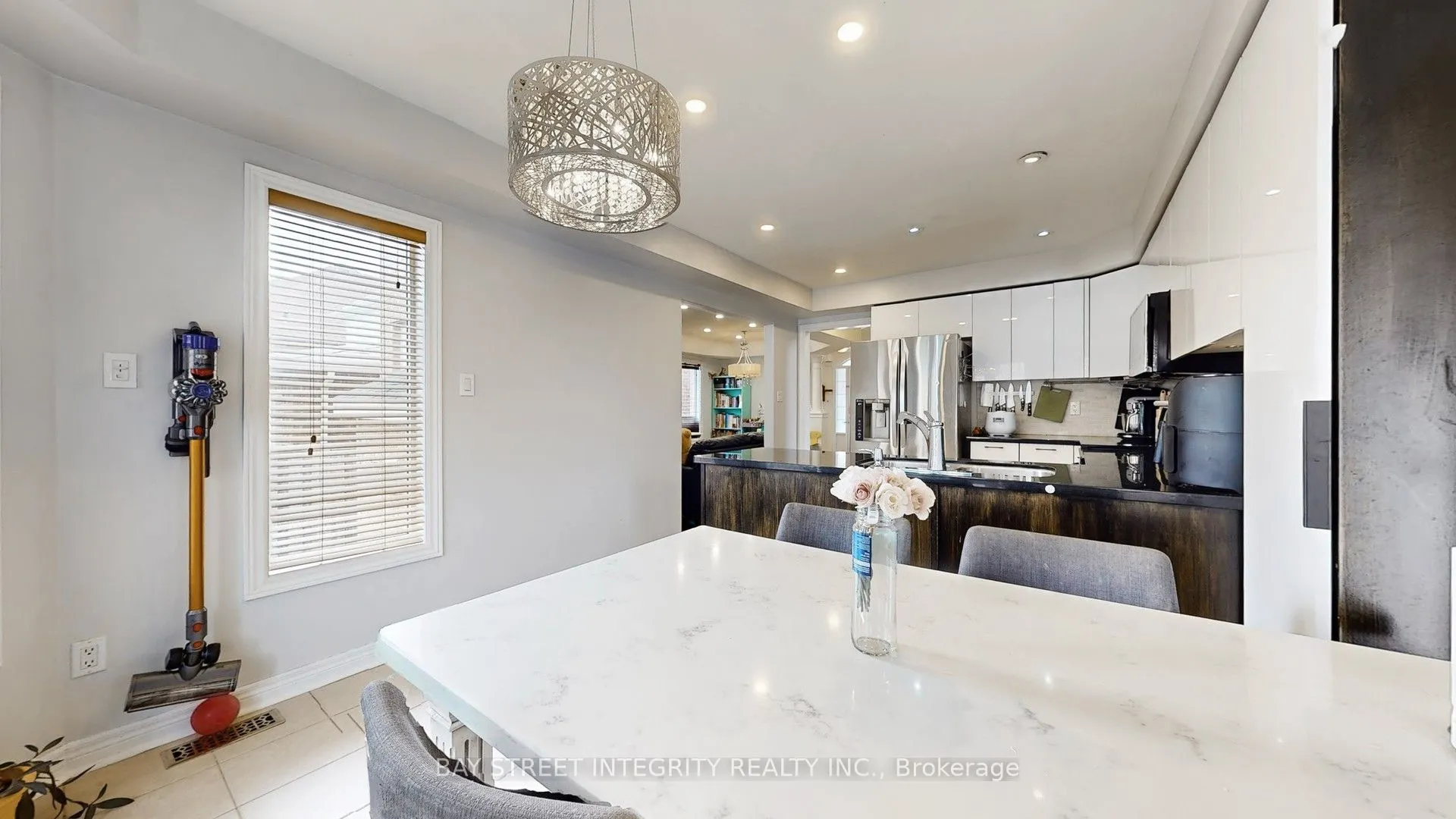 24 Ian Drive