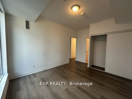 38 Simcoe Promenade, #618