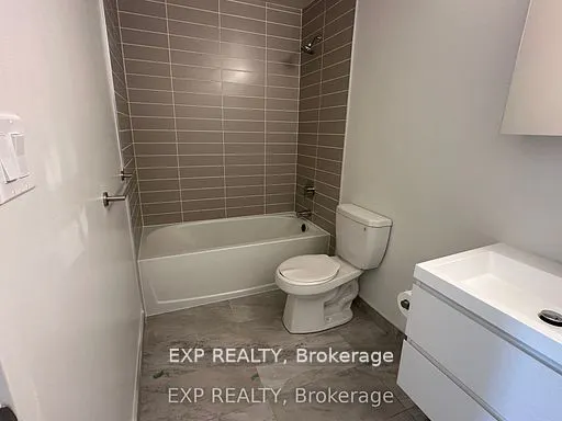 38 Simcoe Promenade, #618