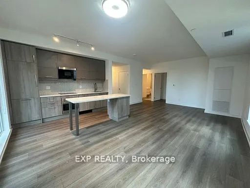 38 Simcoe Promenade, #618