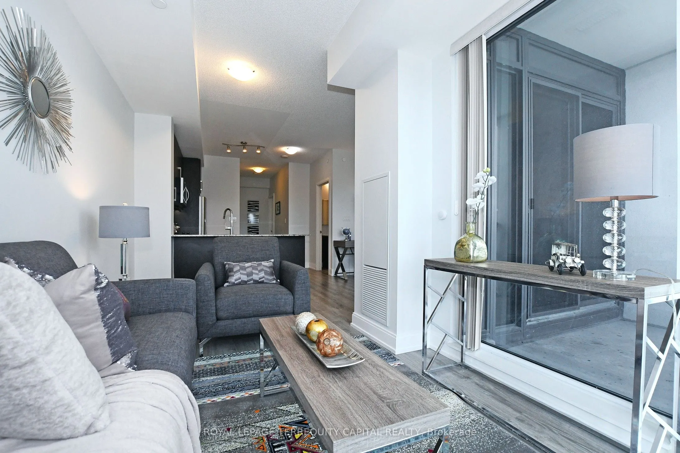9608 Yonge Street, #1011