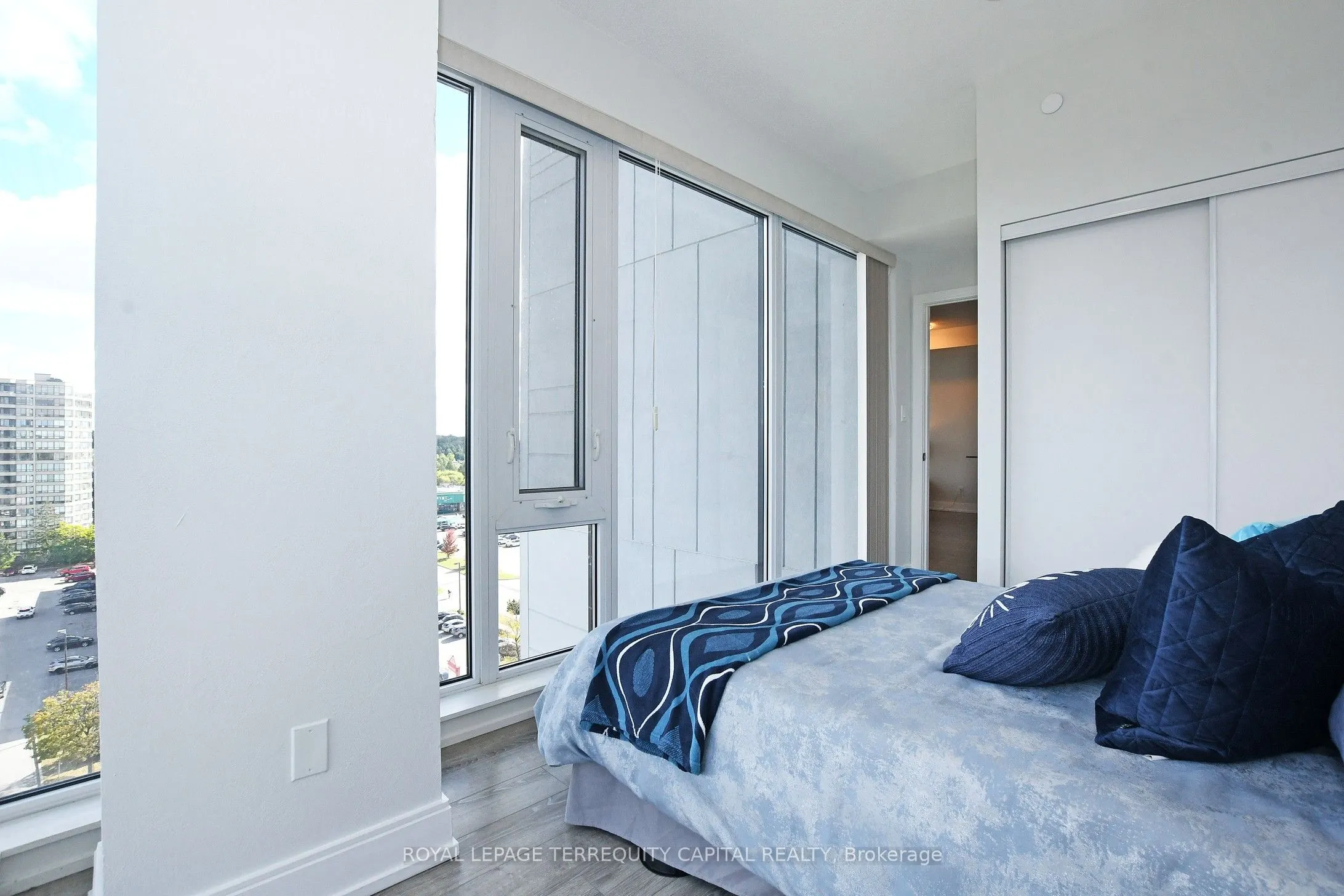 9608 Yonge Street, #1011